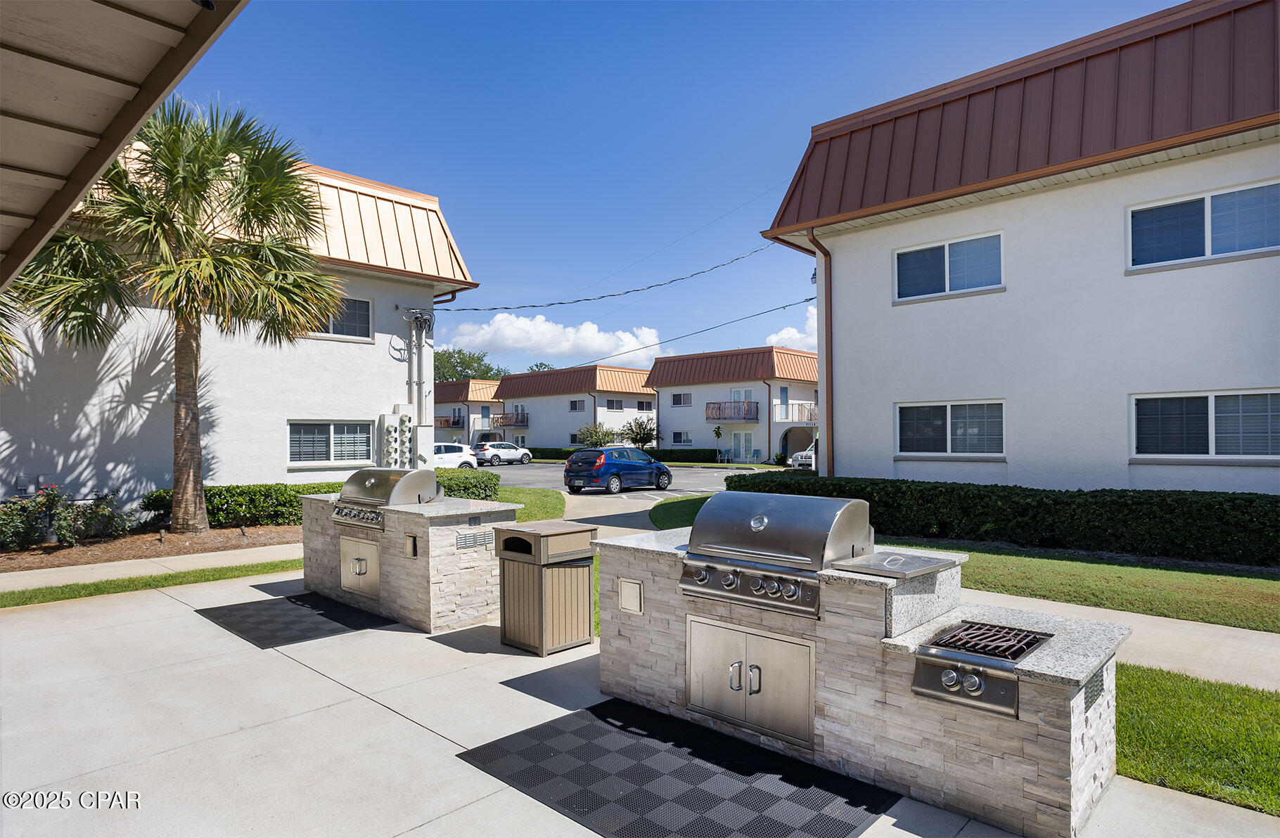 Image 19 For 2100 Beach Drive C101