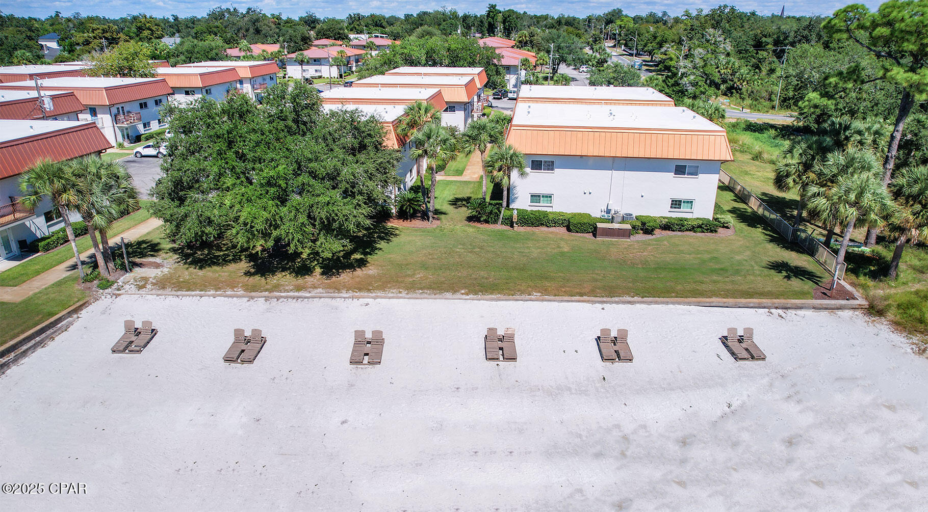 Image 35 For 2100 Beach Drive C101