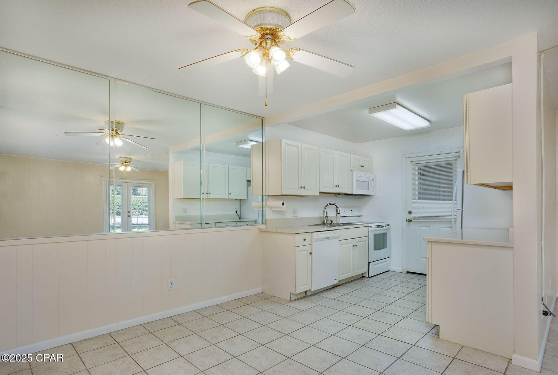 Image 6 For 2100 Beach Drive C101