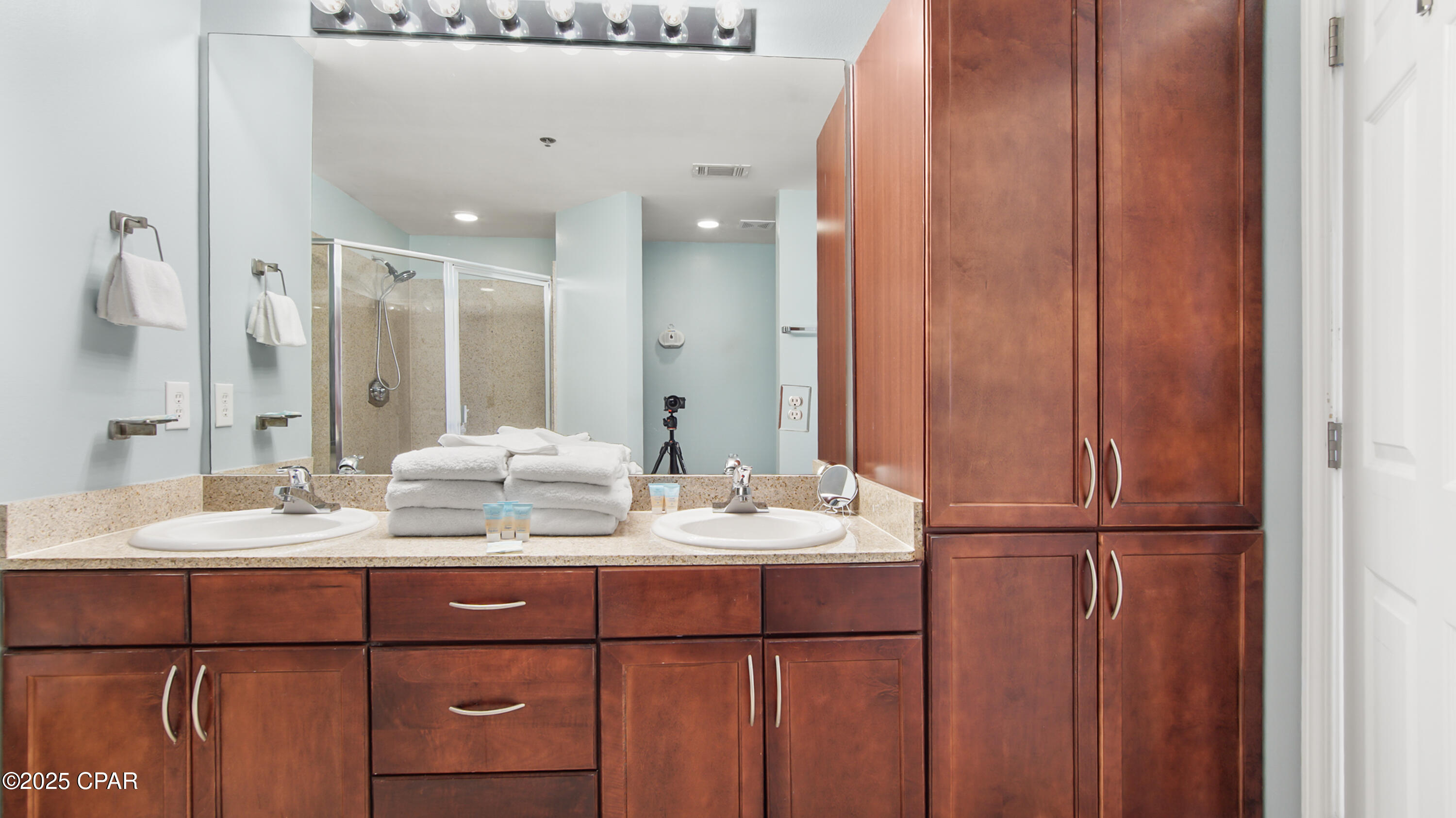 Image 12 For 9902 Thomas Drive 1231