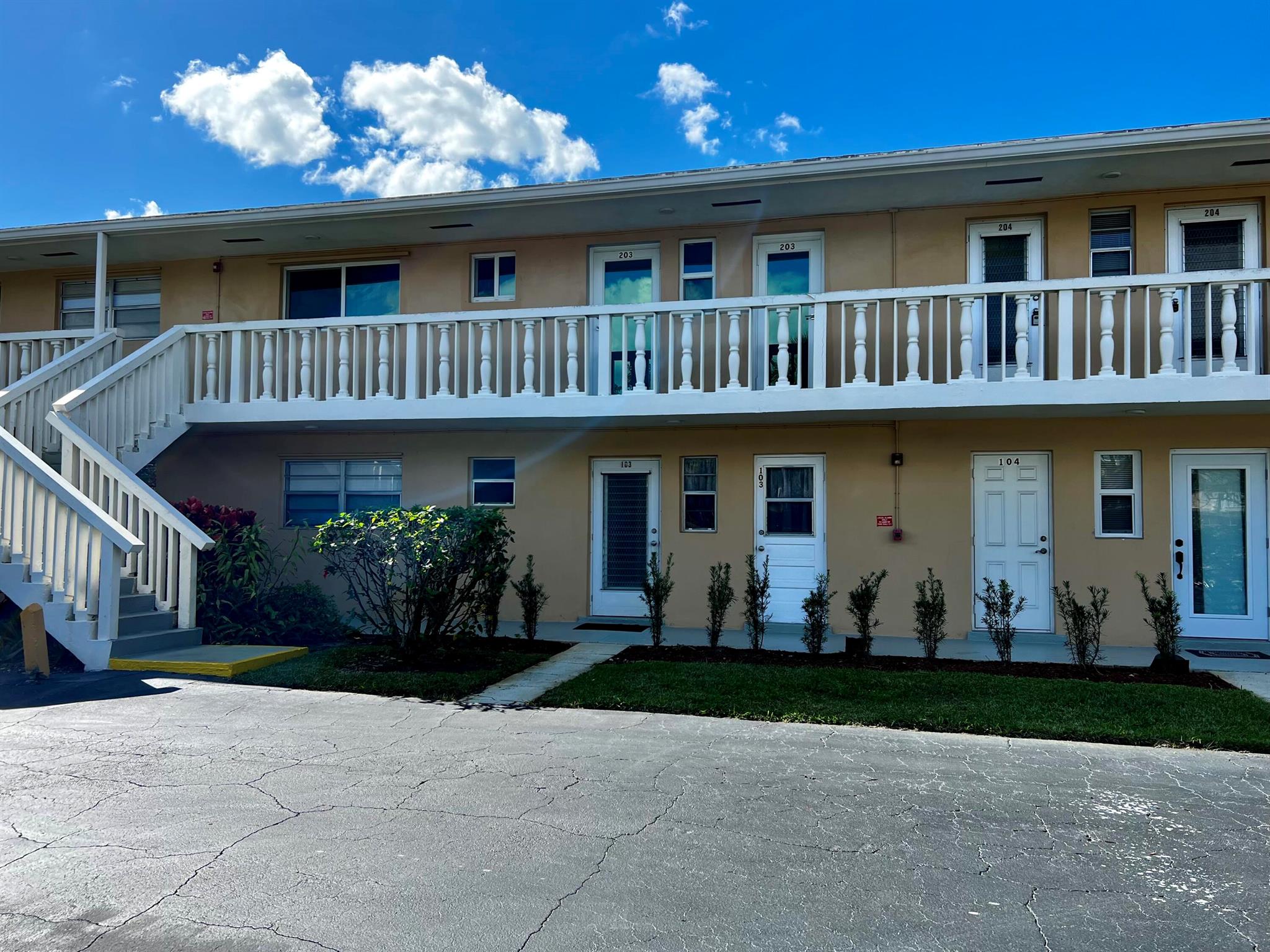 Village Royale Condo 6