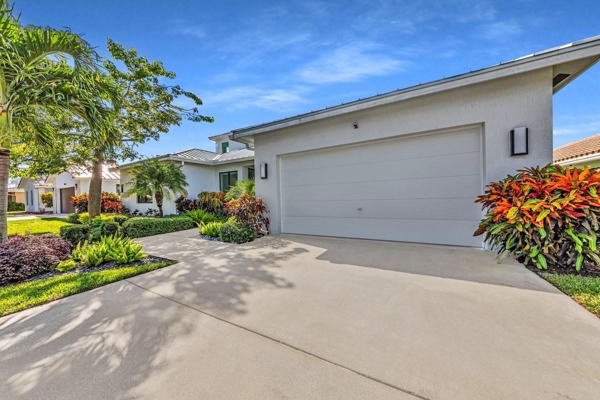 Homes for sale in Boca Raton, FL | 5800 Vista Linda Ln, Boca Raton, FL 33433 | MLS# F10526921