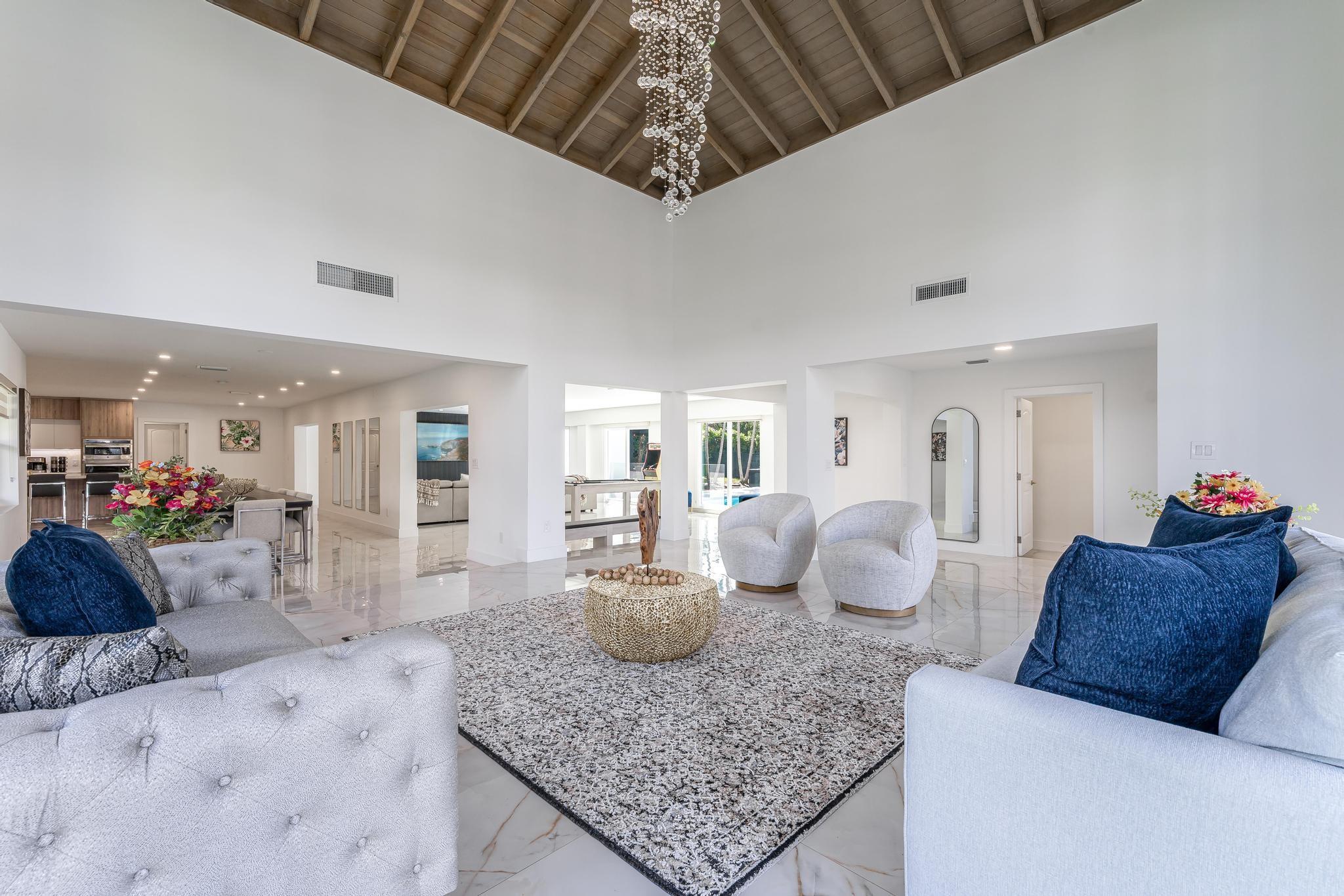 Homes for sale in Palmetto Bay, FL | 15201 Sw 74Th Pl, Palmetto Bay, FL 33157 | MLS# F10527150