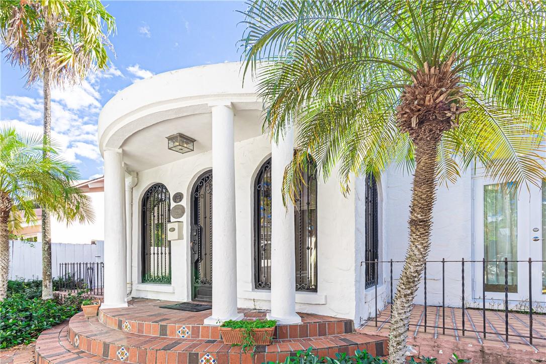 Colee Hammock 1-17 B