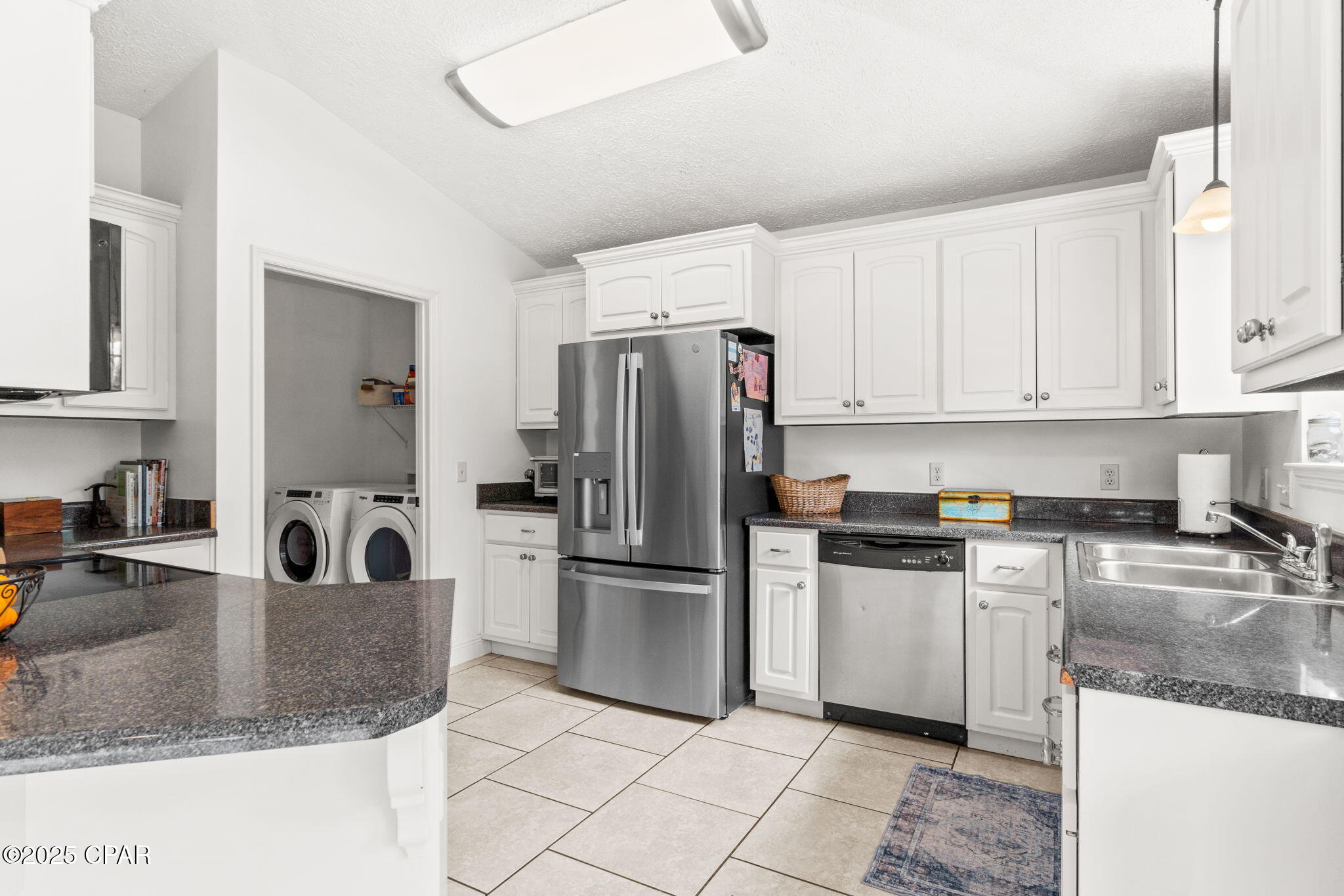 Image 10 For 6725 Harbour Boulevard