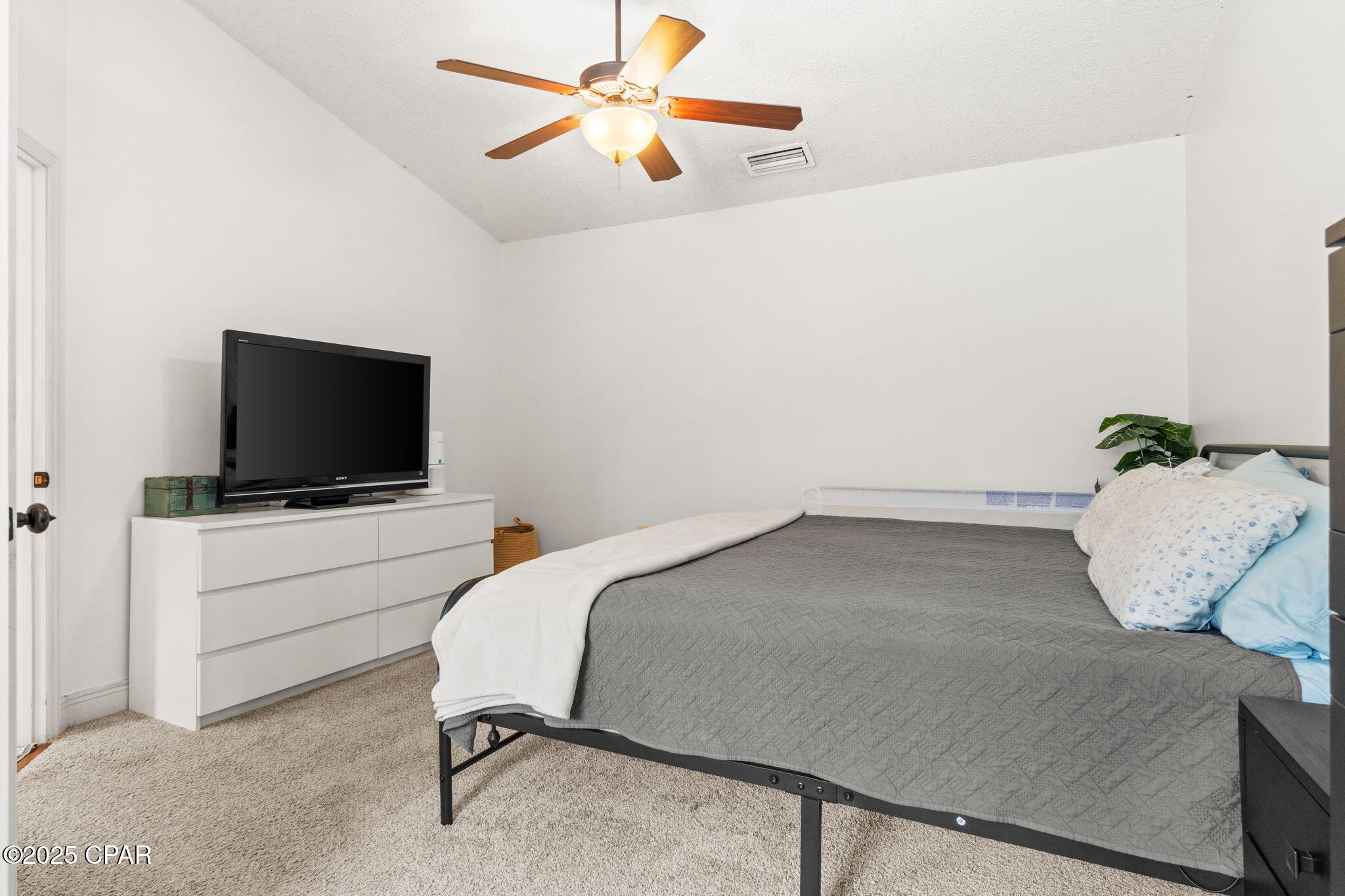 Image 17 For 6725 Harbour Boulevard