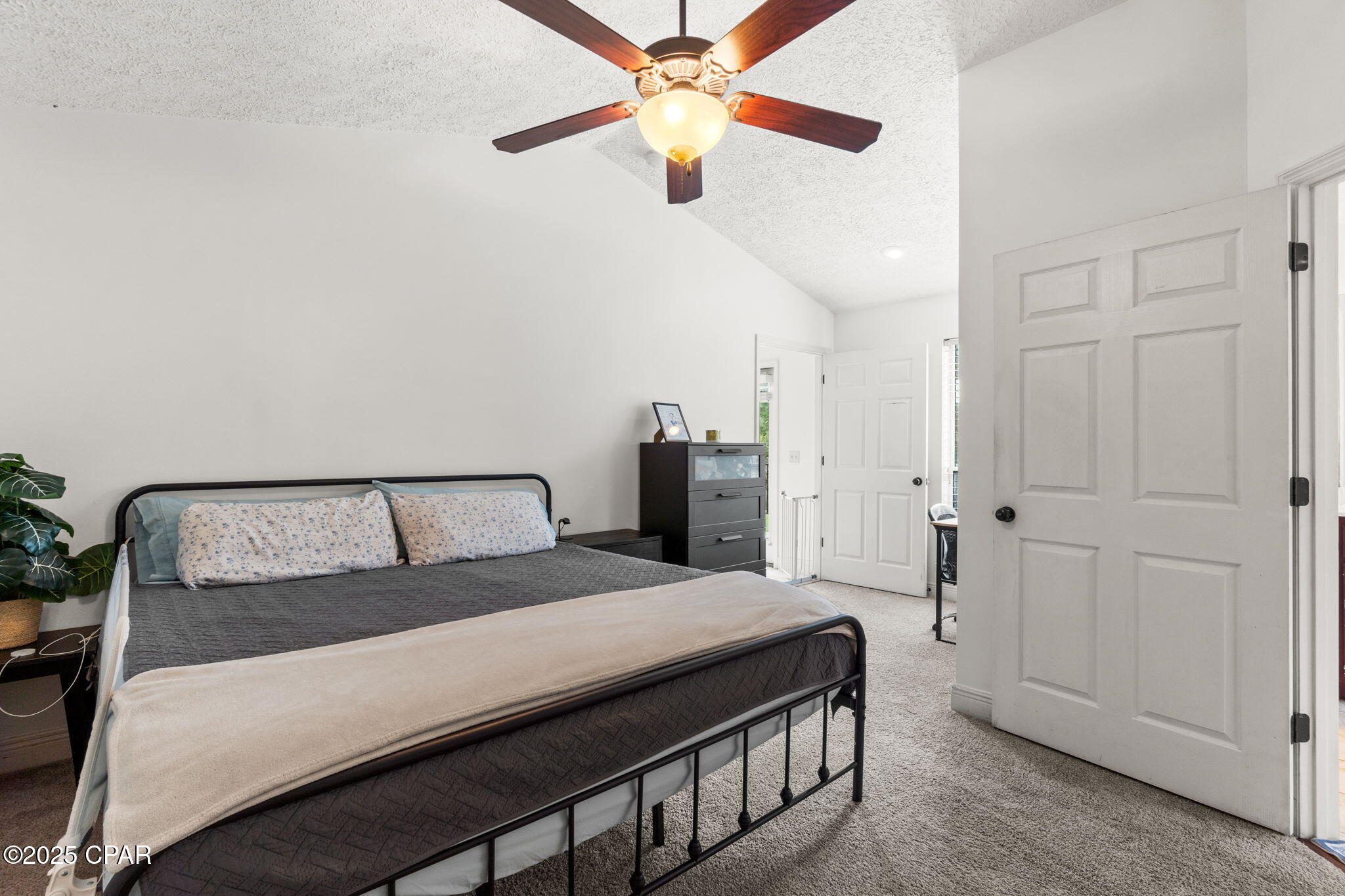 Image 19 For 6725 Harbour Boulevard