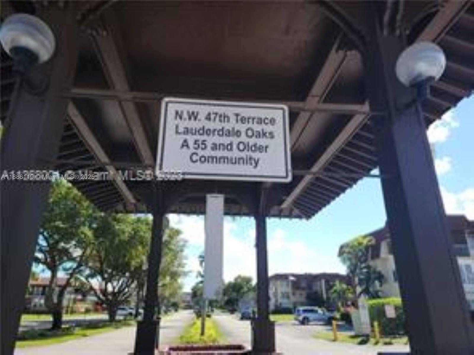 Lauderdale Oaks Condo I