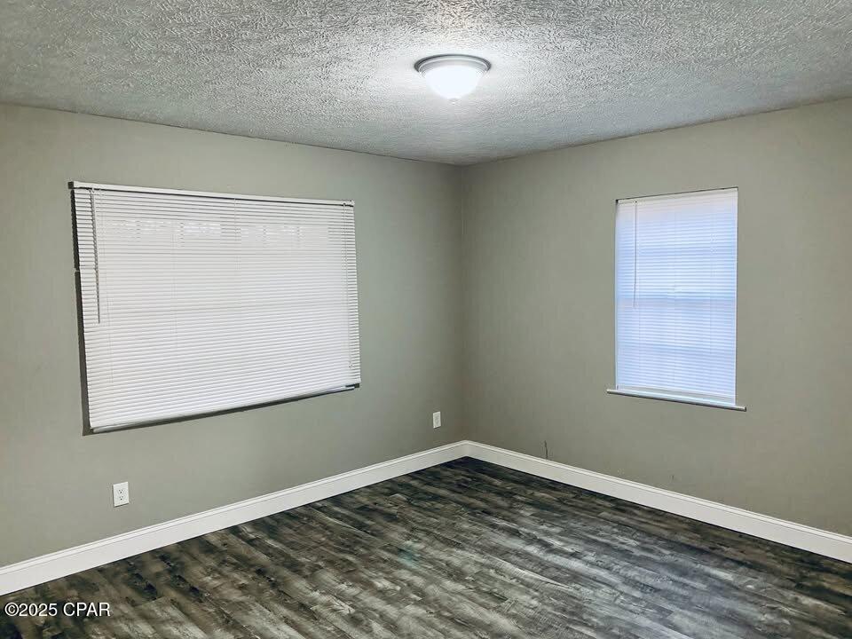 Image 7 For 1925 27 Street C