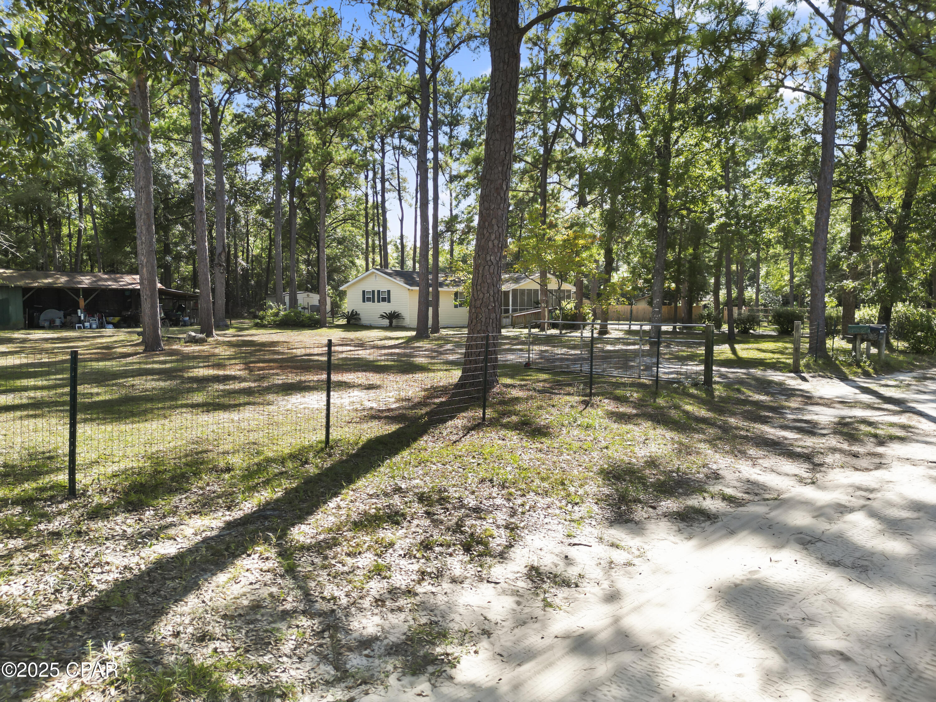 Image 10 For 16069 Bob Ellis Rd Road