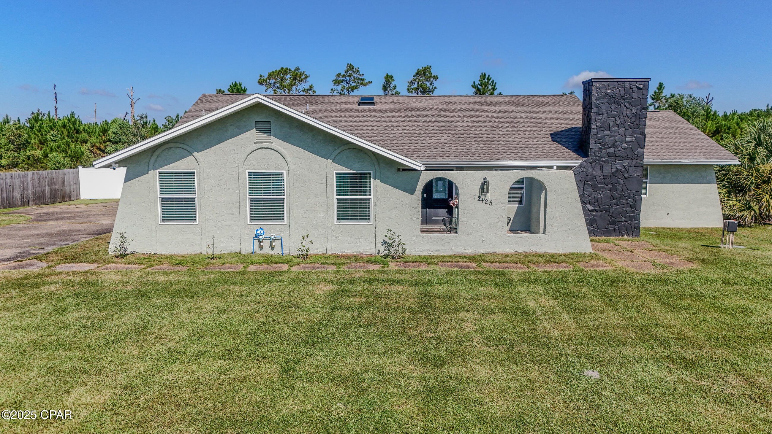 Image 3 For 12125 Country Club Drive