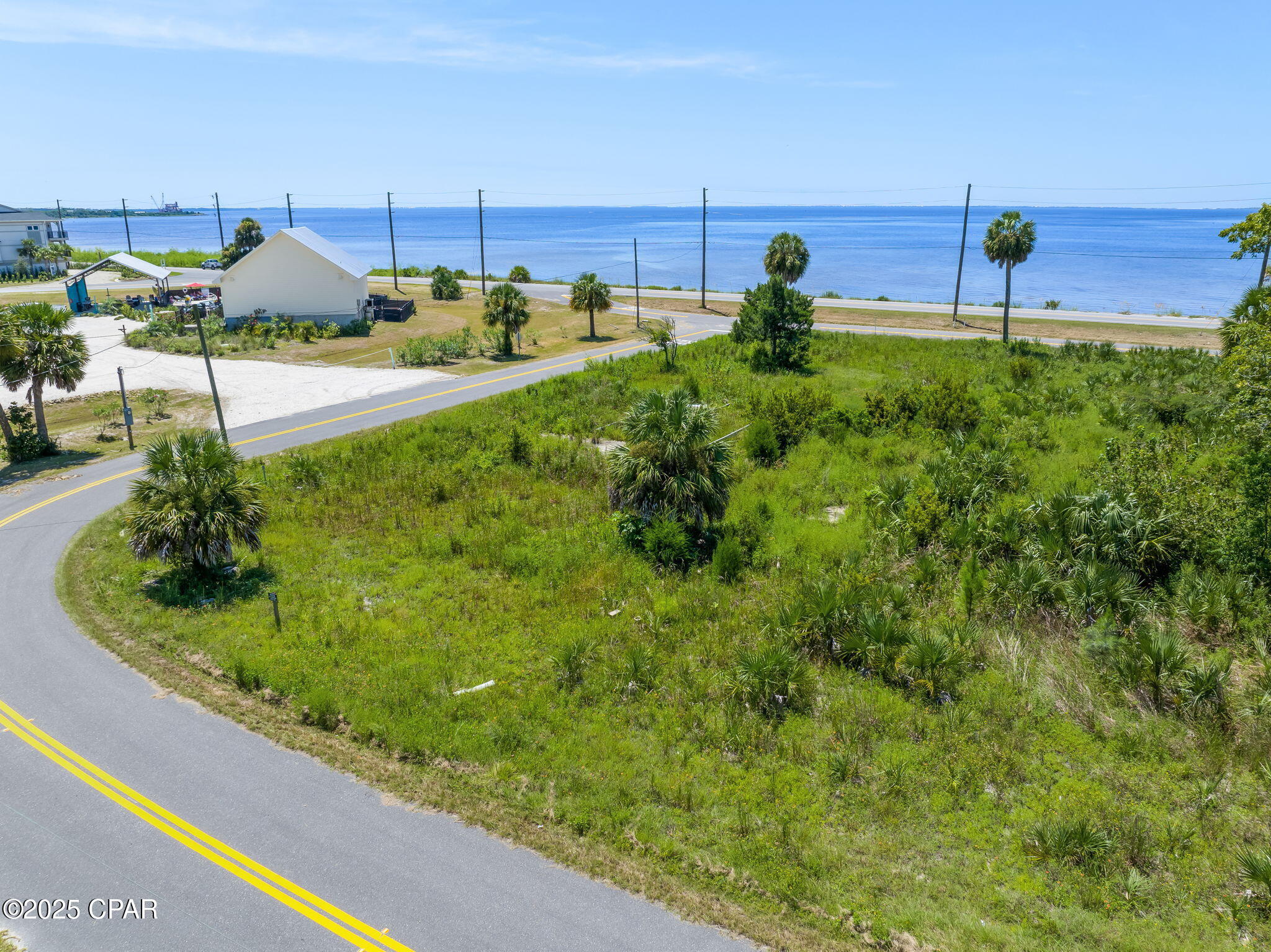 Image 12 For 2411 Victoria Avenue