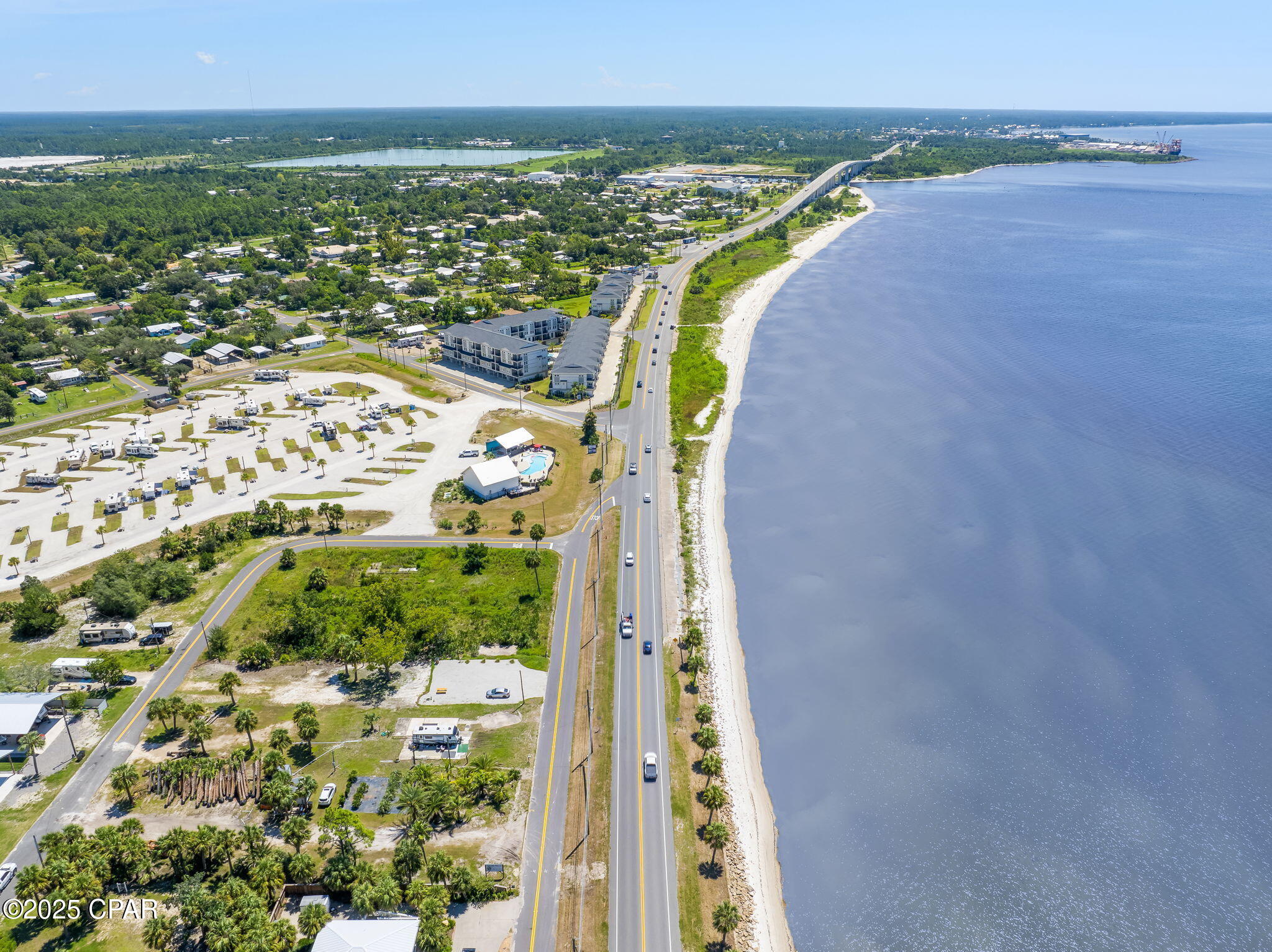 Image 5 For 2411 Victoria Avenue