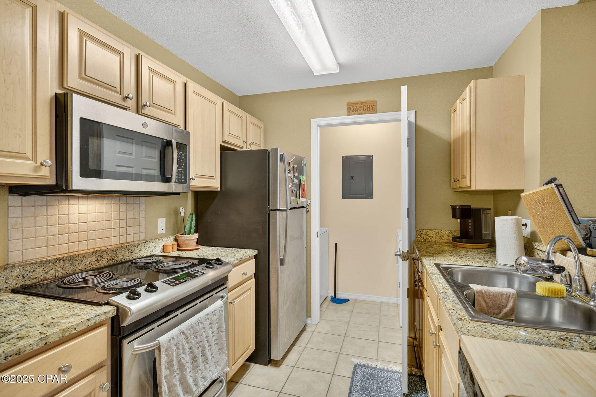 Image 10 For 712 Lighthouse Road