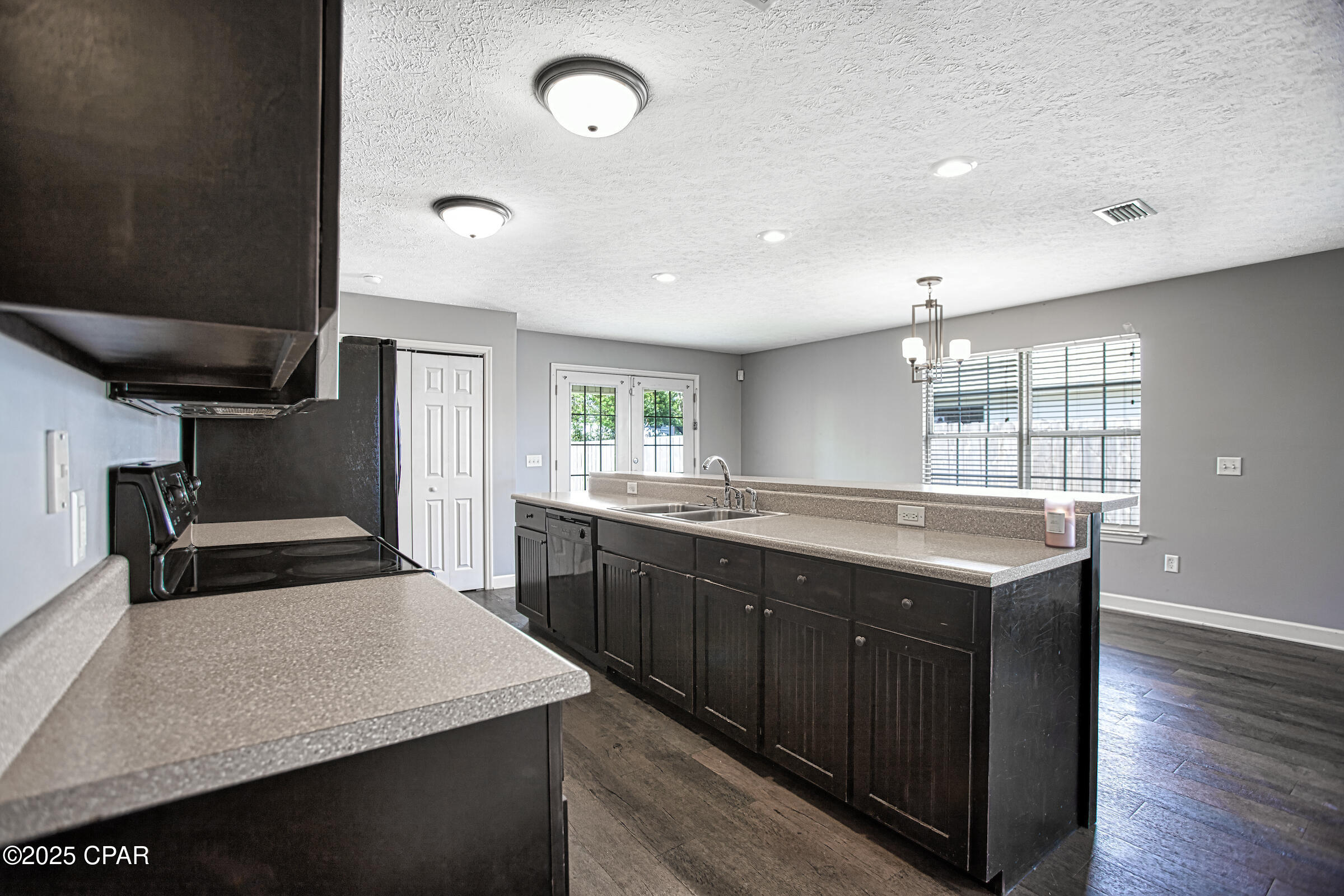 Image 6 For 115 Keystone Plaza