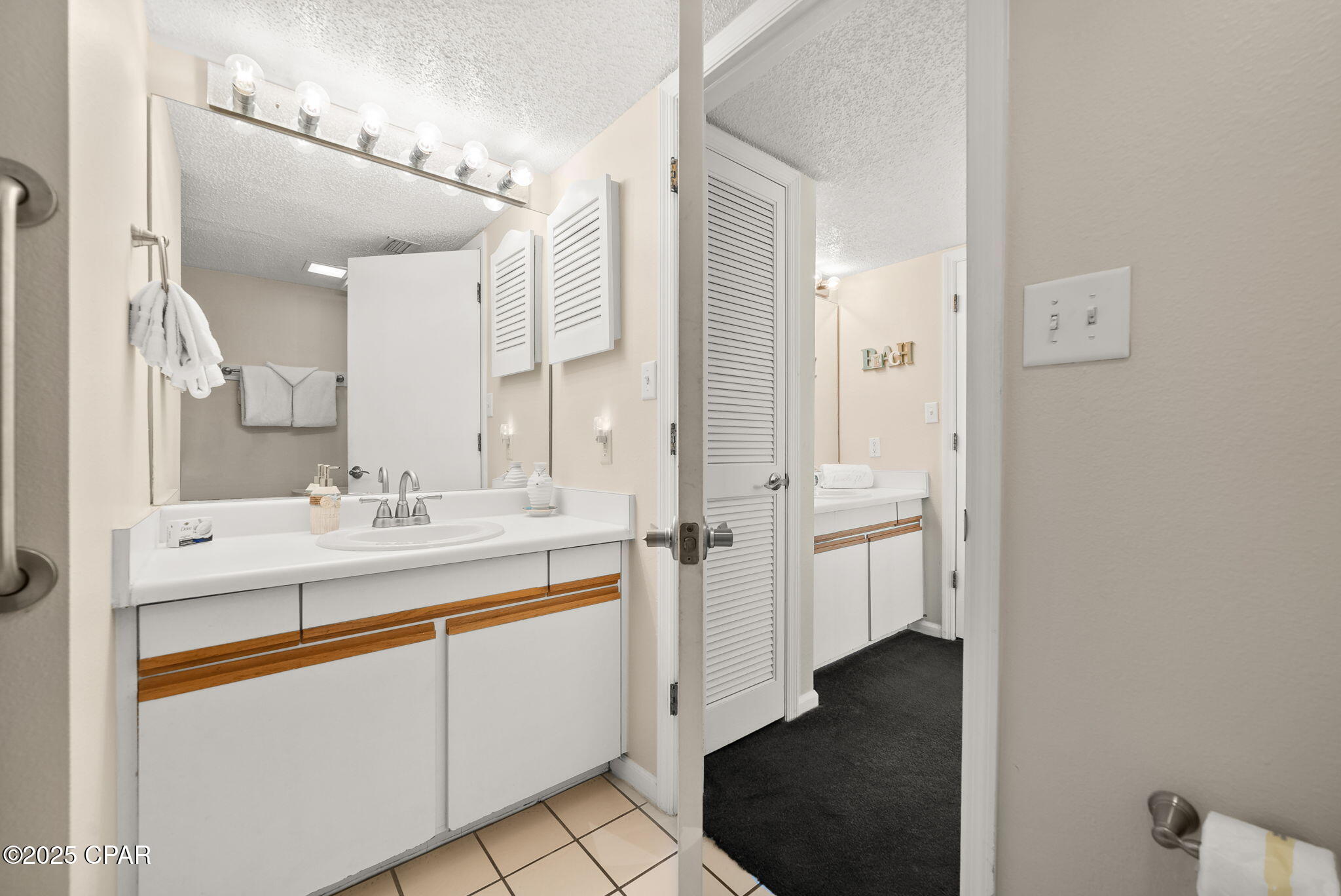 Image 20 For 17351 Front Beach Road W603