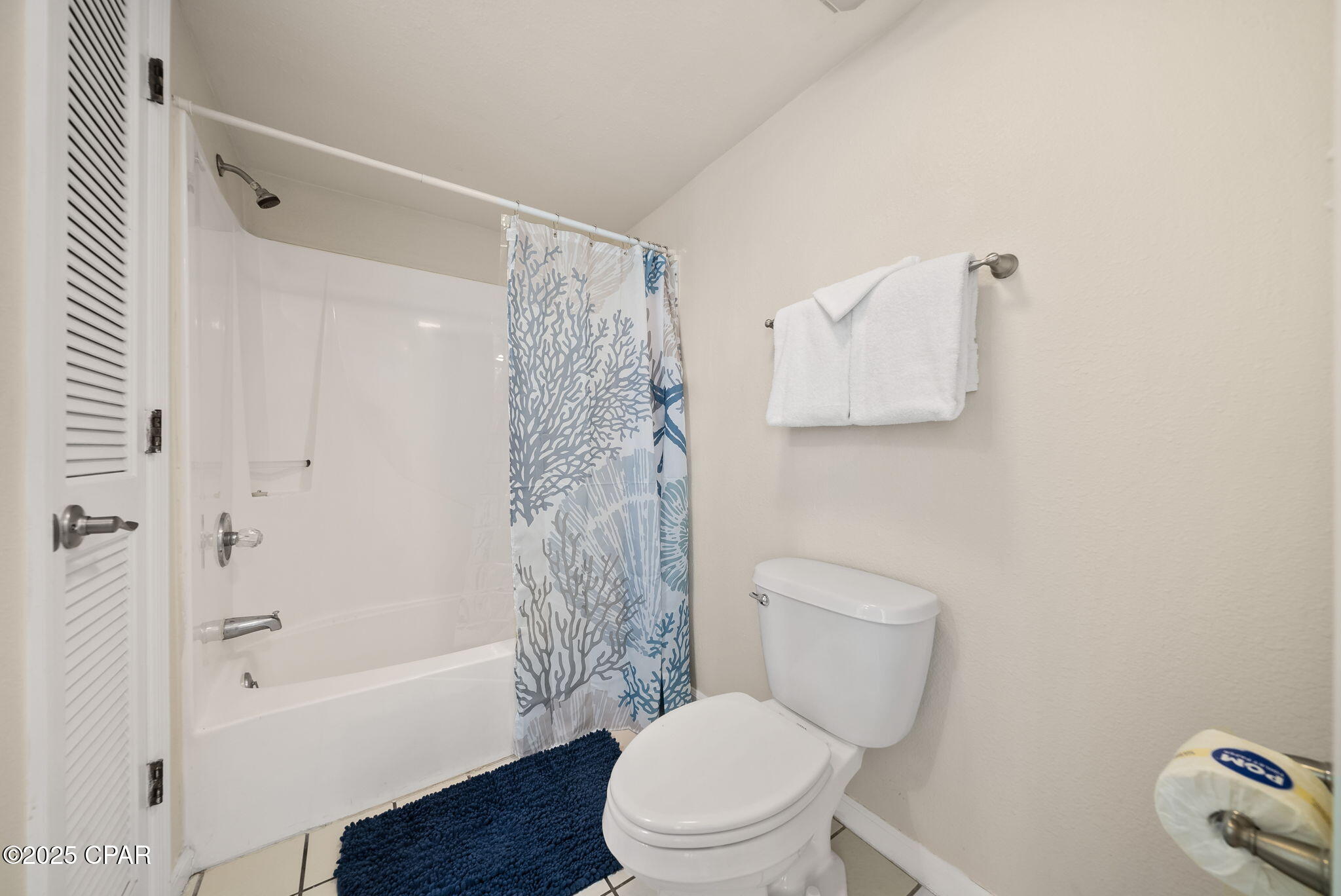 Image 24 For 17351 Front Beach Road W603