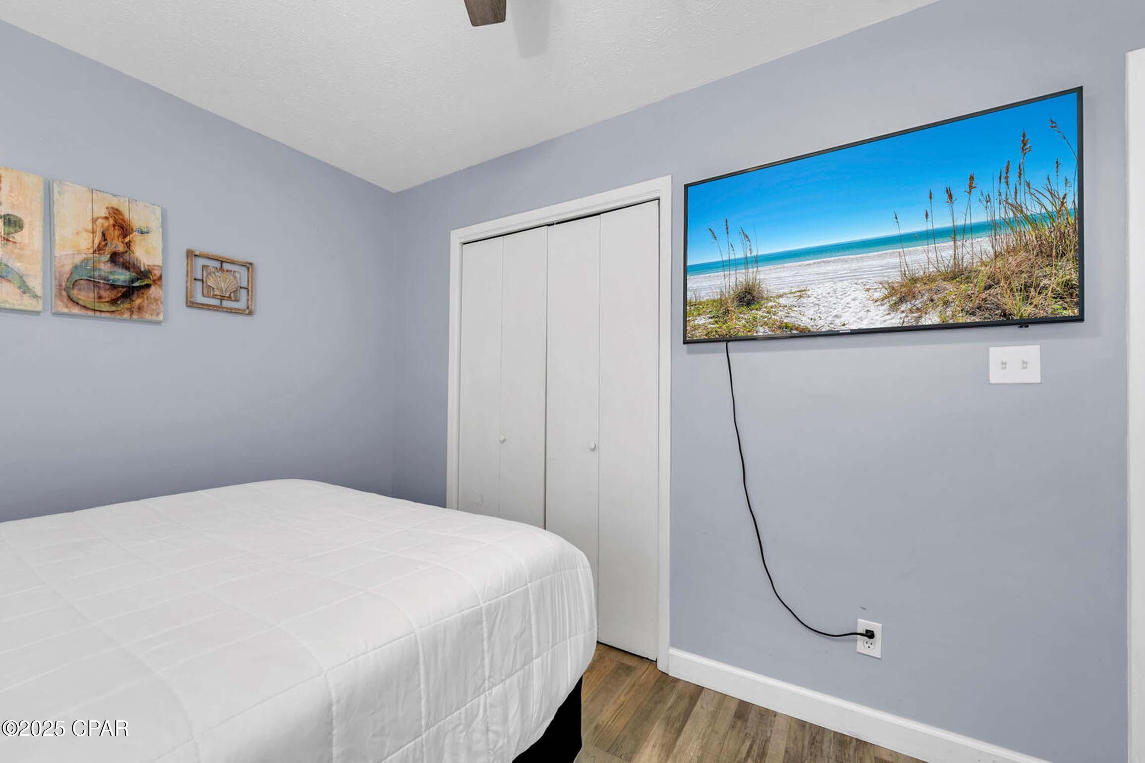 Image 15 For 17614 Front Beach Road 5d