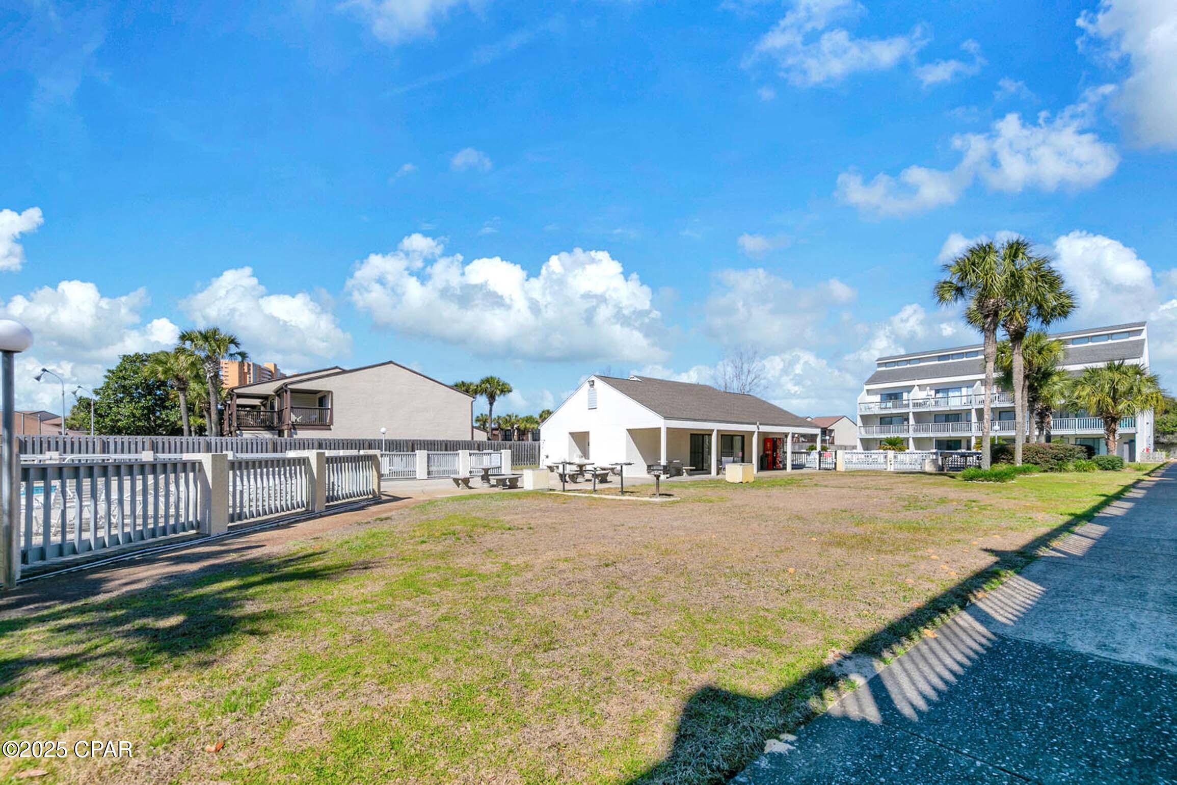 Image 20 For 17614 Front Beach Road 5d