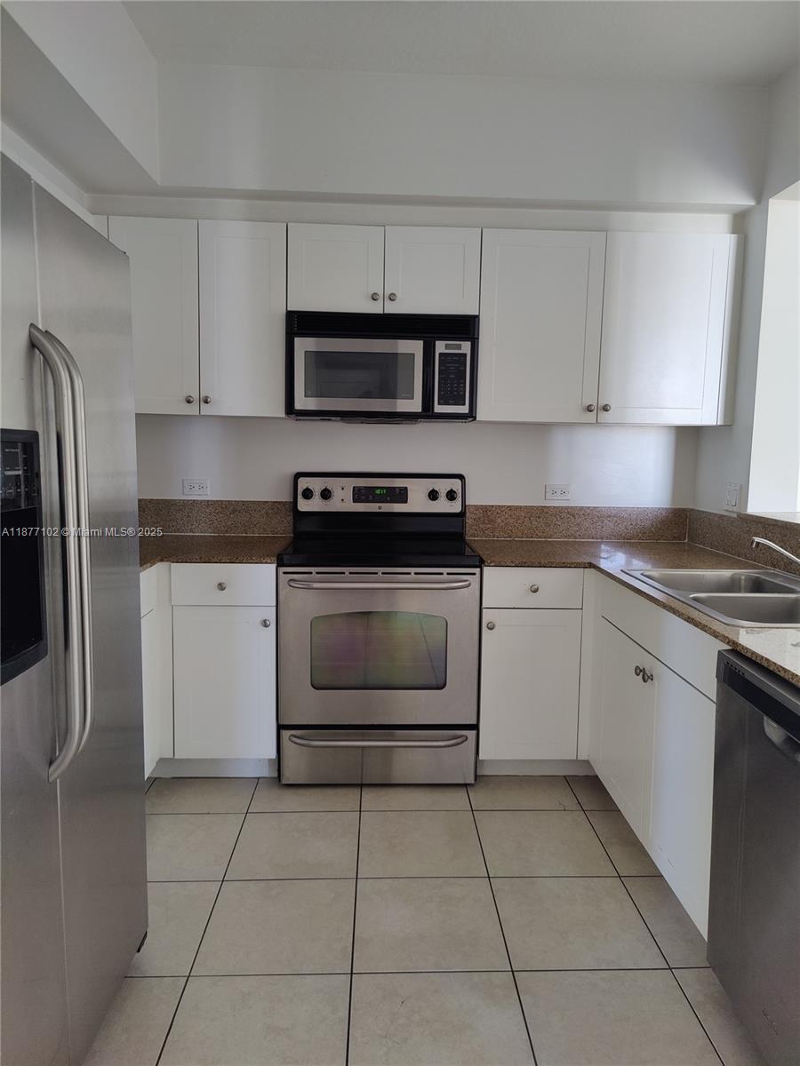 117 NW 42nd Ave 1608