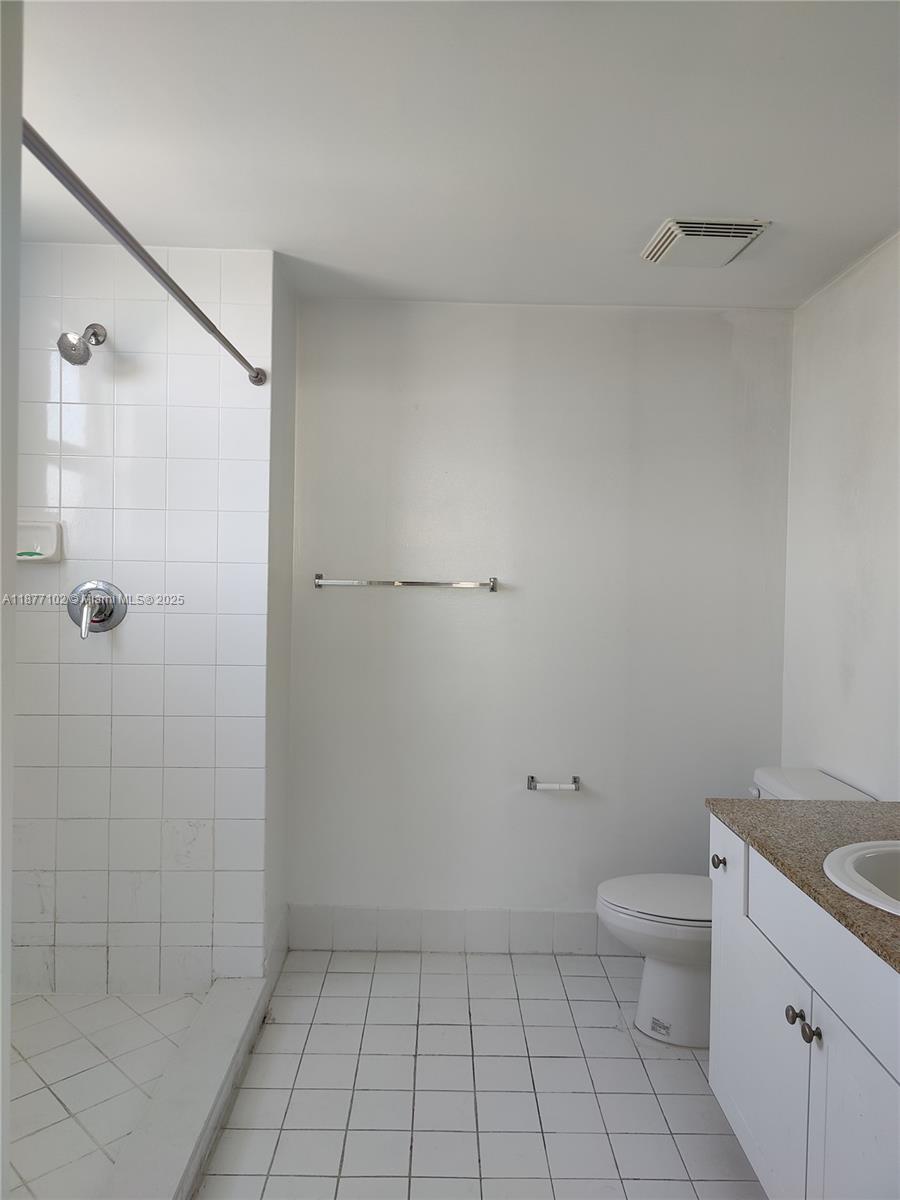 117 NW 42nd Ave 1608