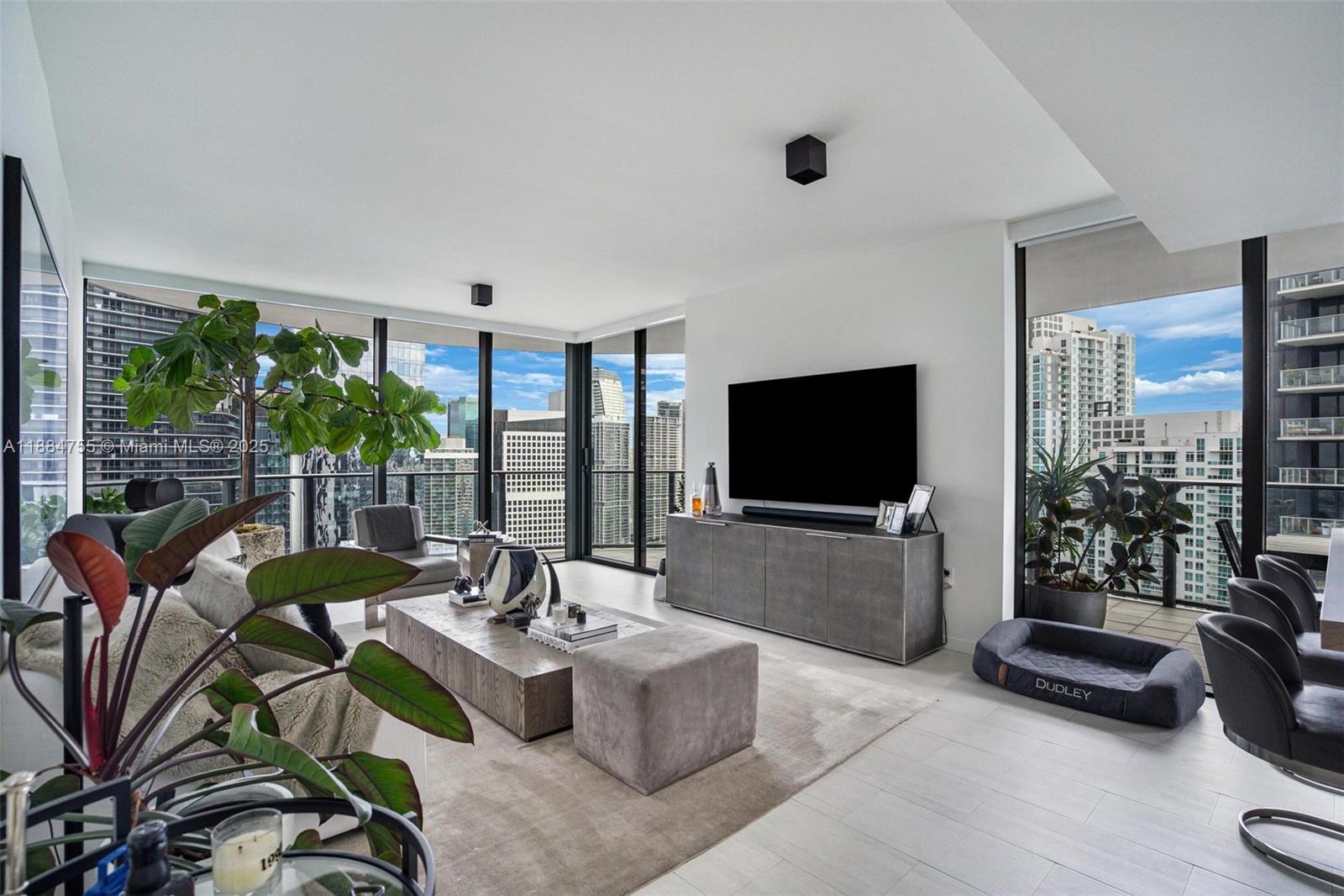 Condo for Rent in Miami, FL