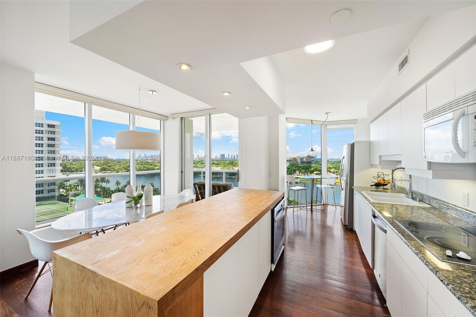 4779 Collins Ave #1005, Miami Beach FL 33140