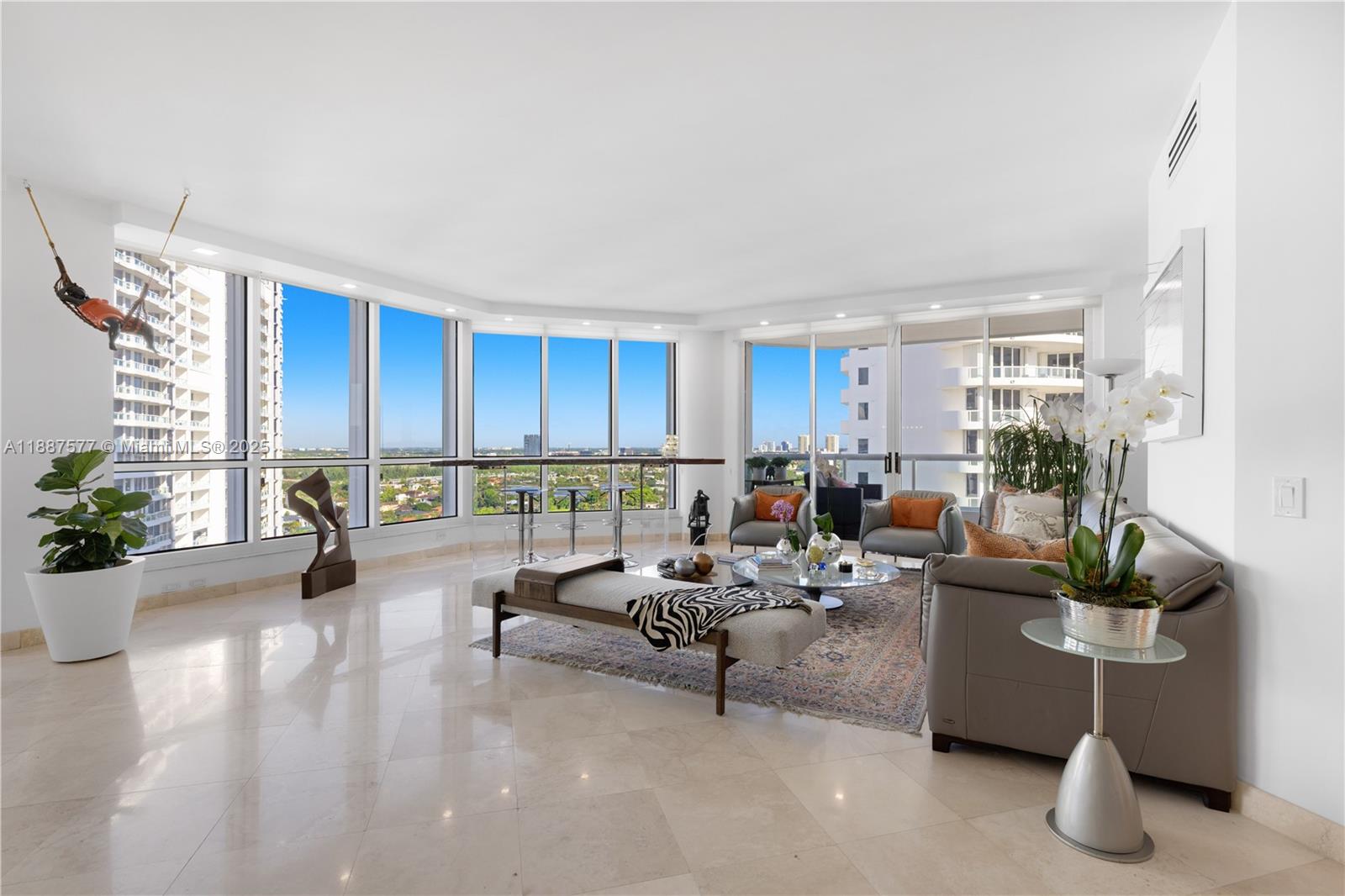 listing main picture