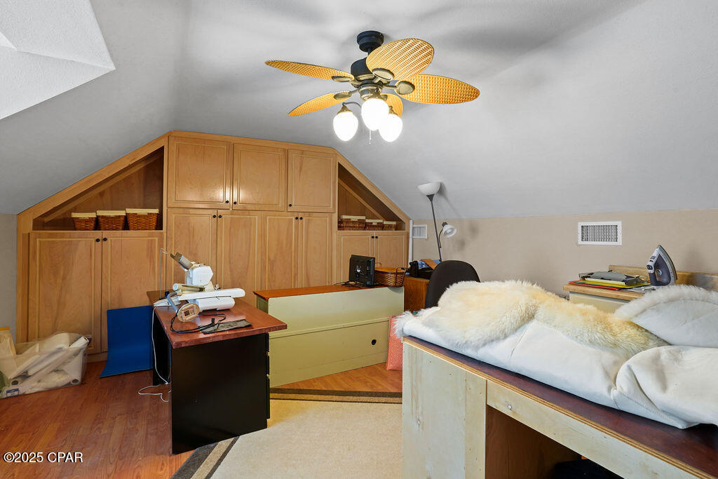 Listing photo id 42 for 3320 Moss Road