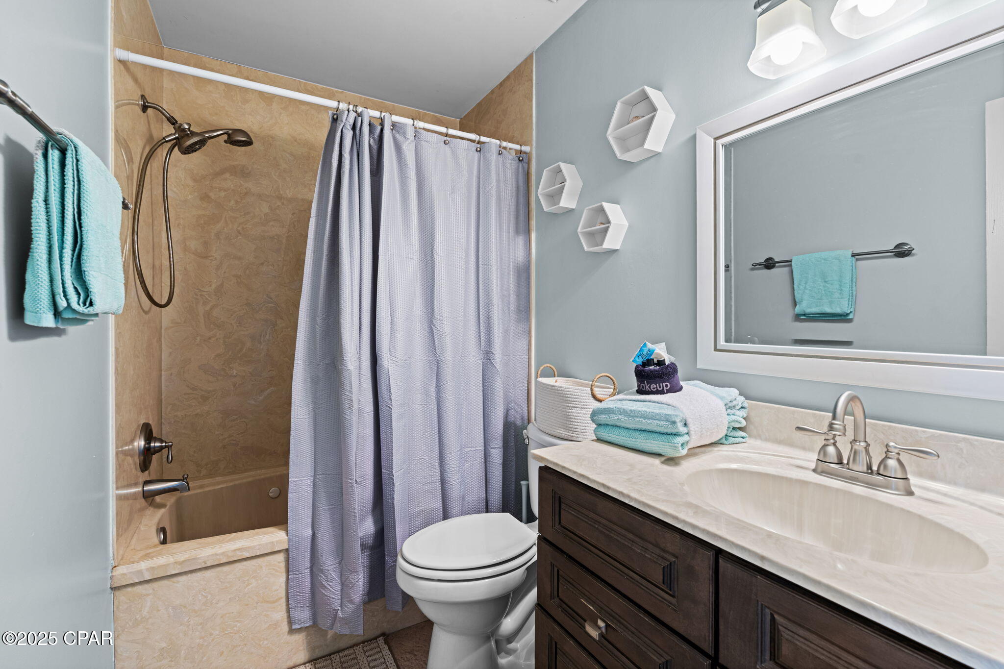 Image 9 For 17462 Front Beach Road 16a