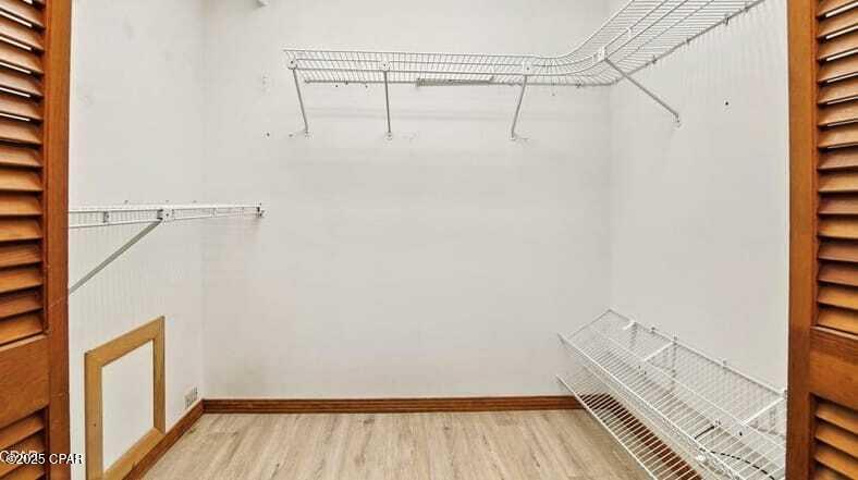 Image 14 For 833 Pierson Drive