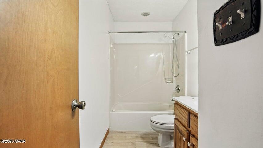 Image 15 For 833 Pierson Drive