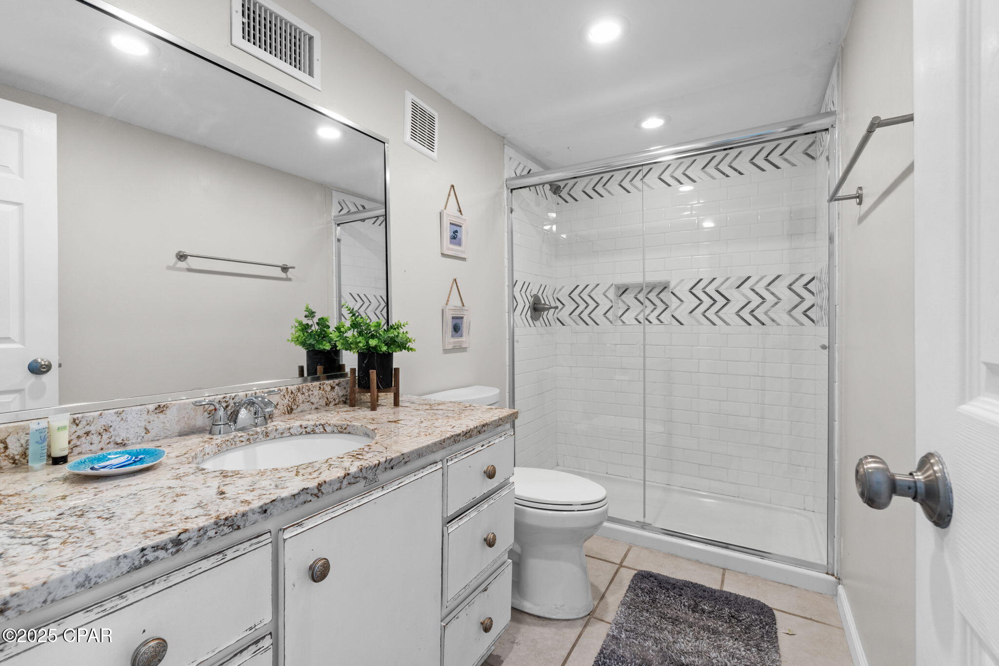 Image 21 For 17670 Front Beach Road K7