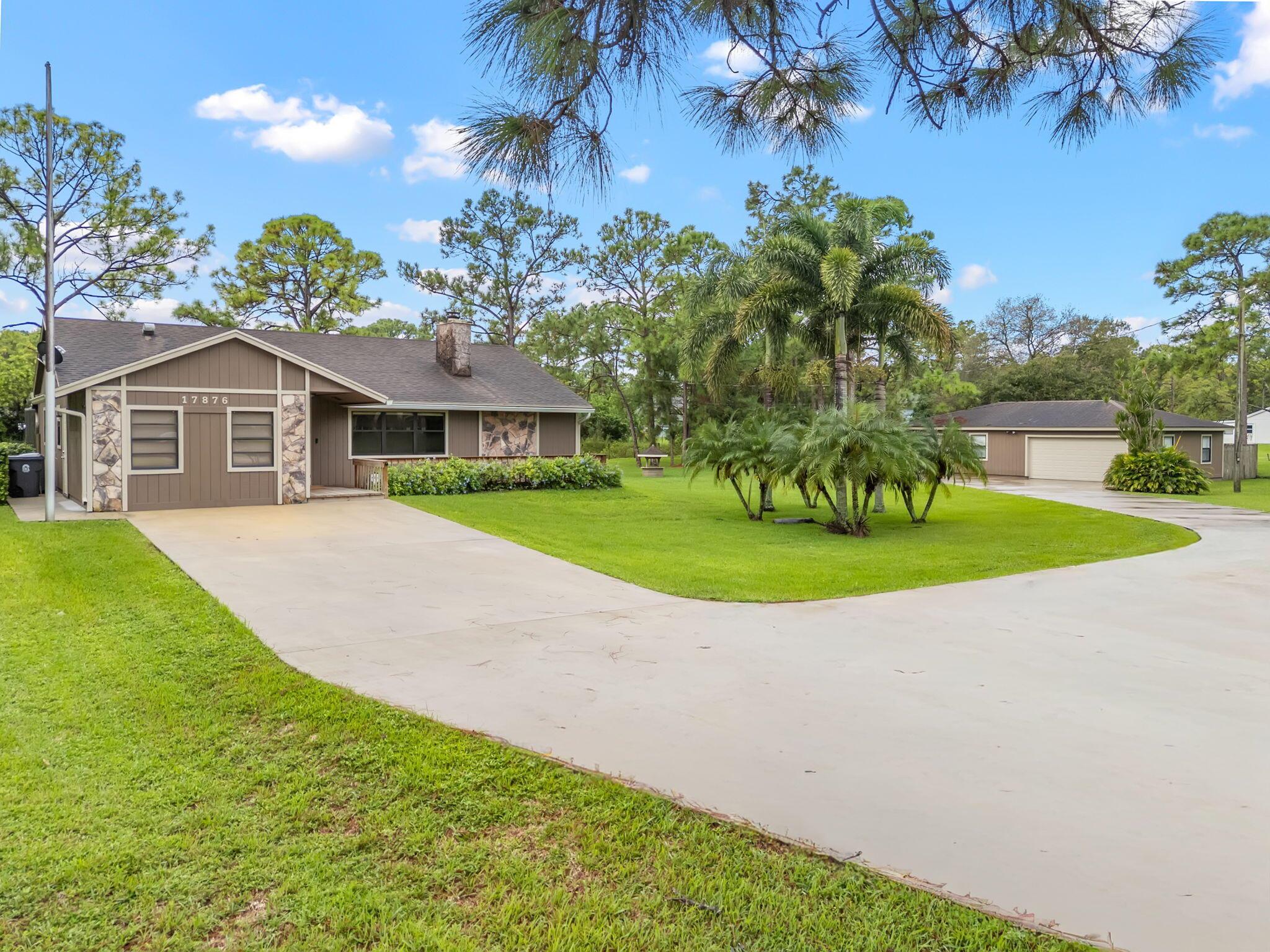 Loxahatchee / The Acreage