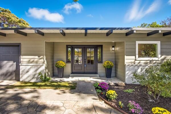 Homes for sale in Corrales, NM | 140 Ranchitos Rd, Corrales, NM 87048 | MLS# 1092178