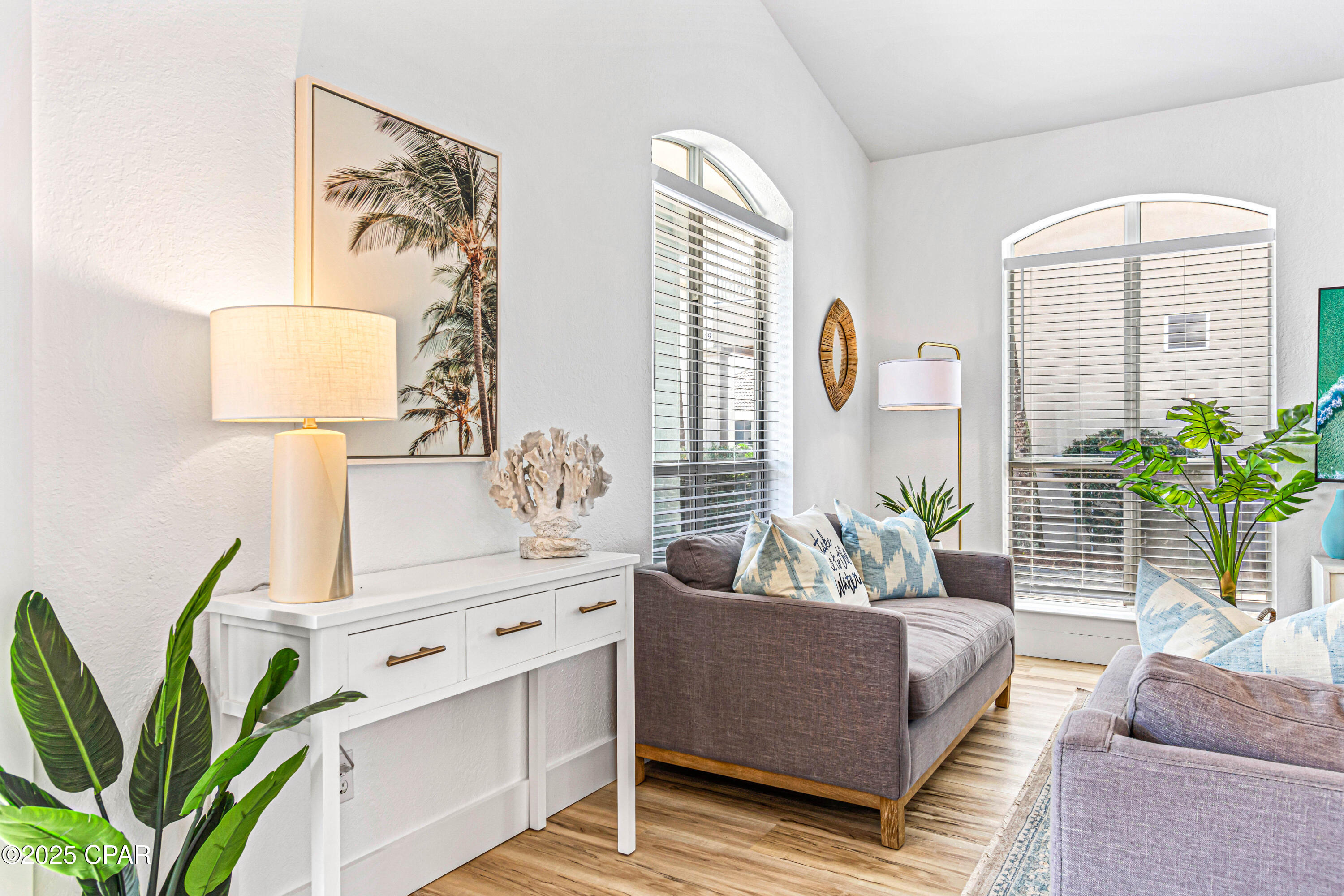 Listing photo id 11 for 21 Onyx Cove