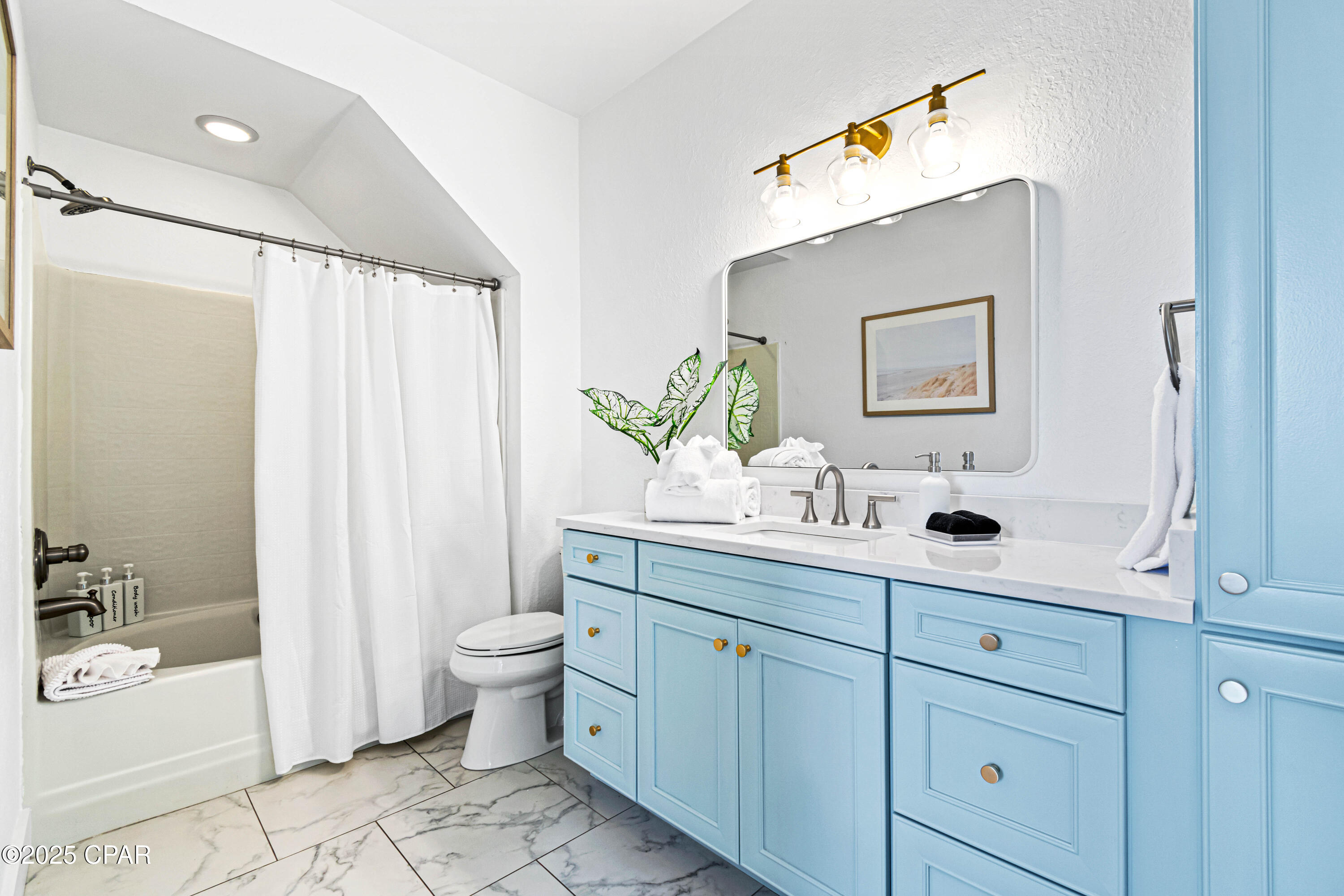 Listing photo id 20 for 21 Onyx Cove