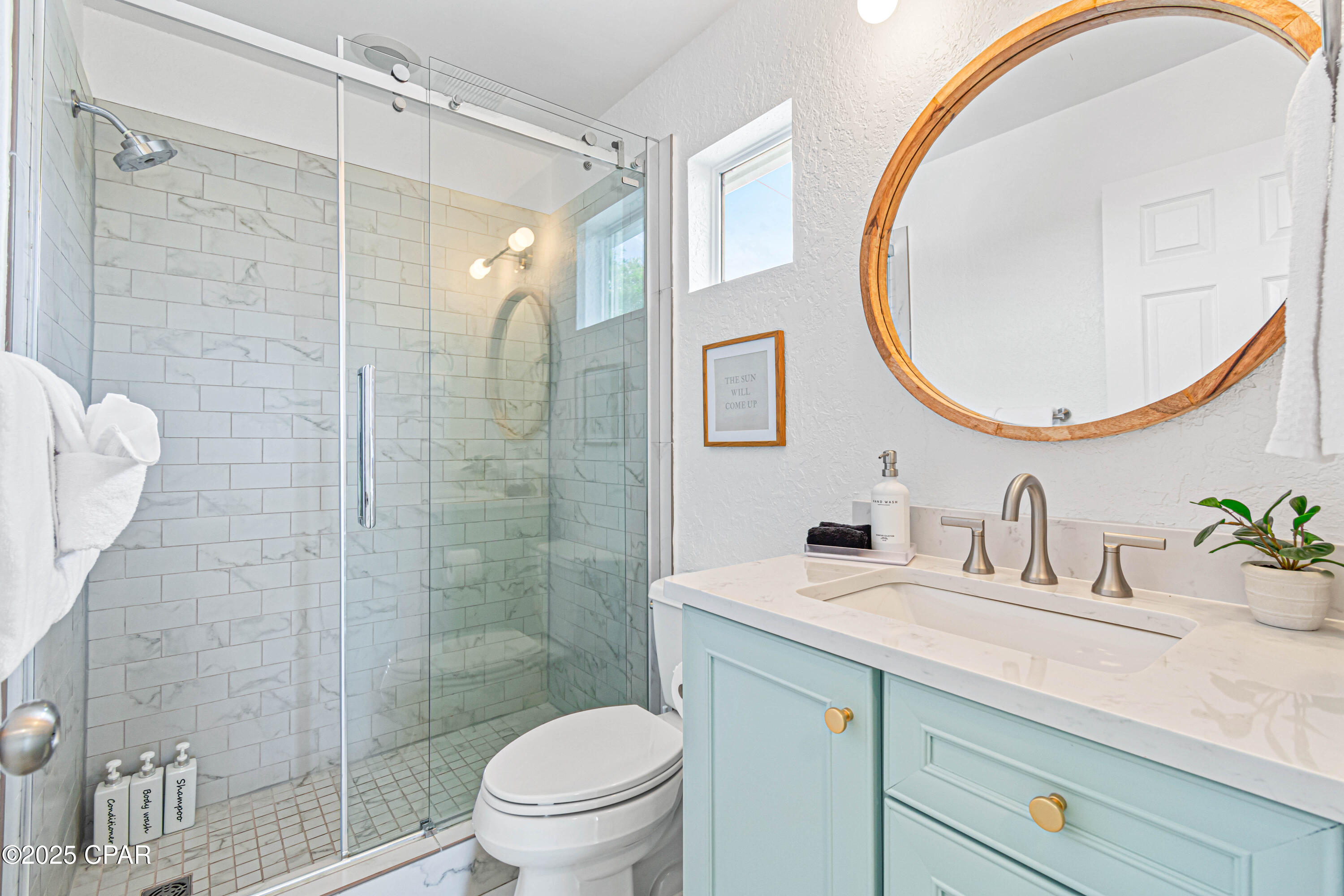 Listing photo id 39 for 21 Onyx Cove