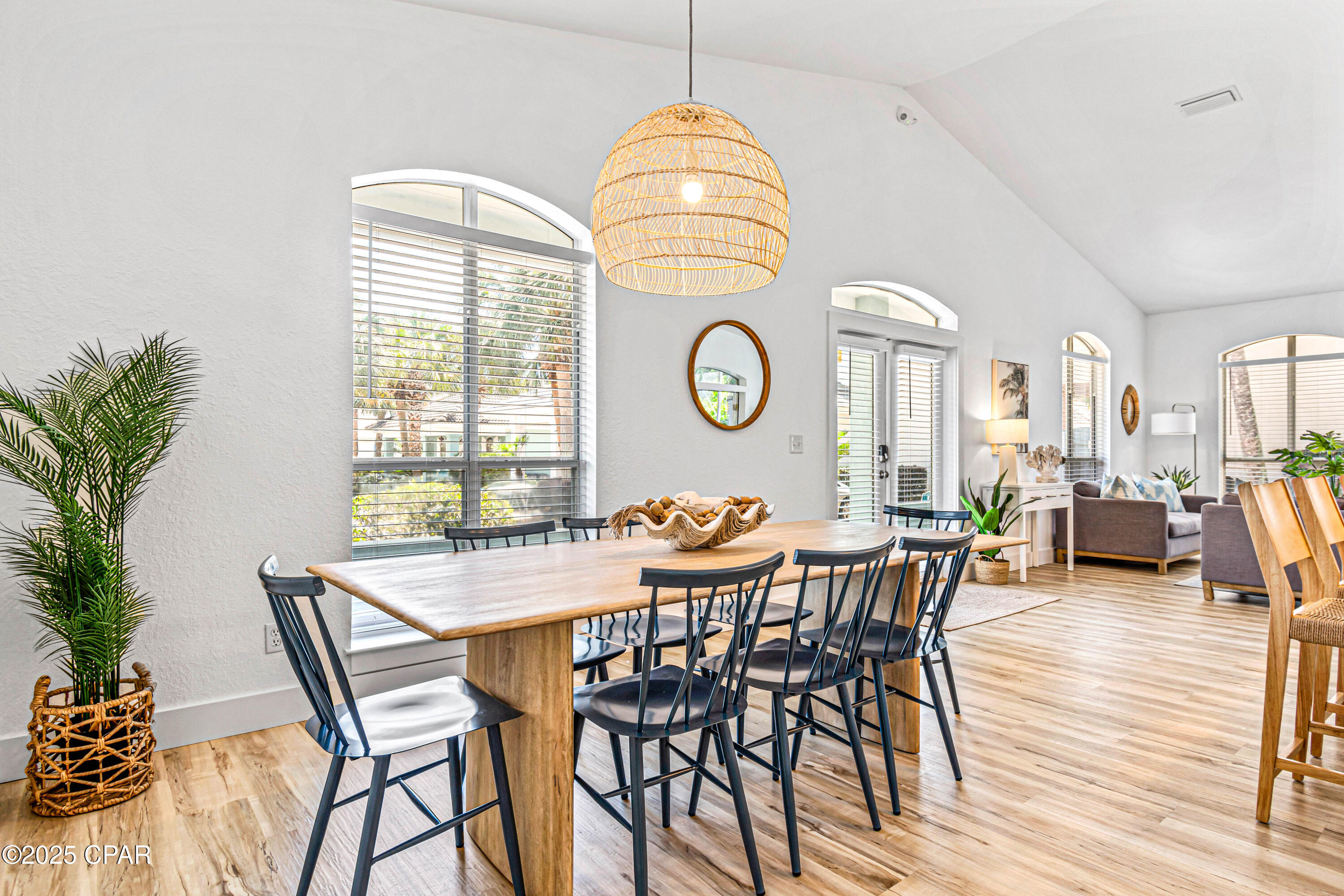 Listing photo id 8 for 21 Onyx Cove