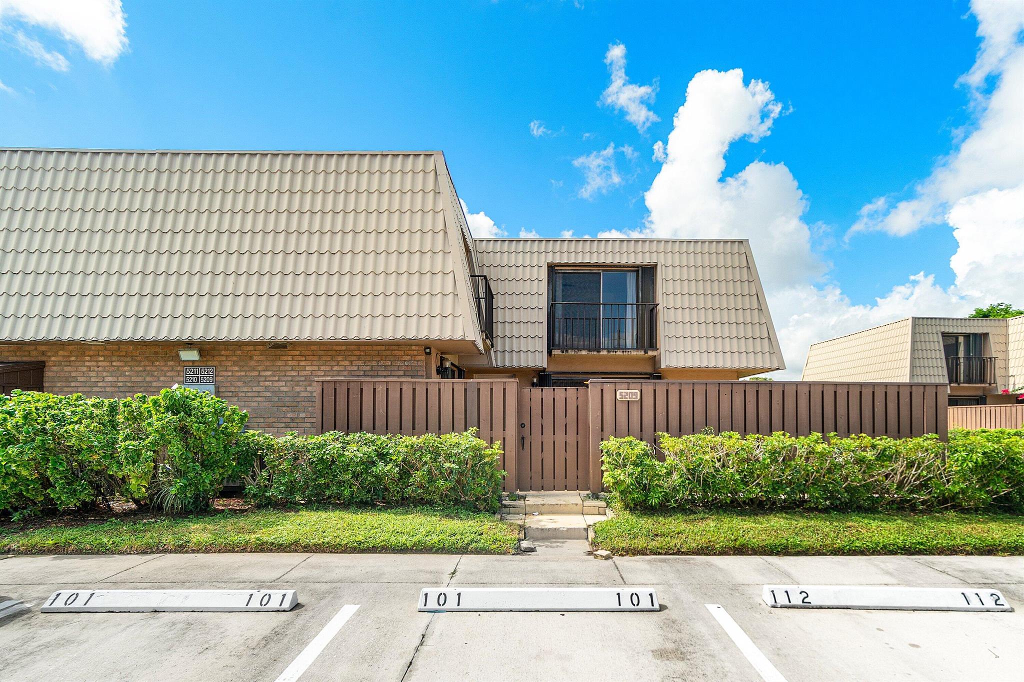 Village Of Sandalwood Lak