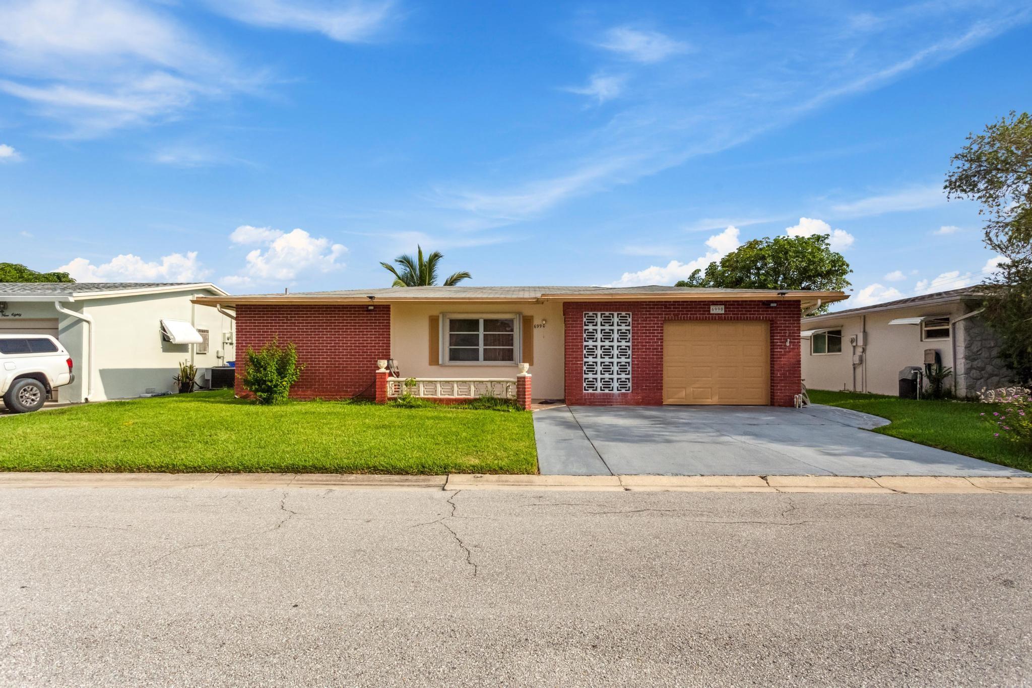 6990 Nw 12th St Margate FL 33063 | F10529435