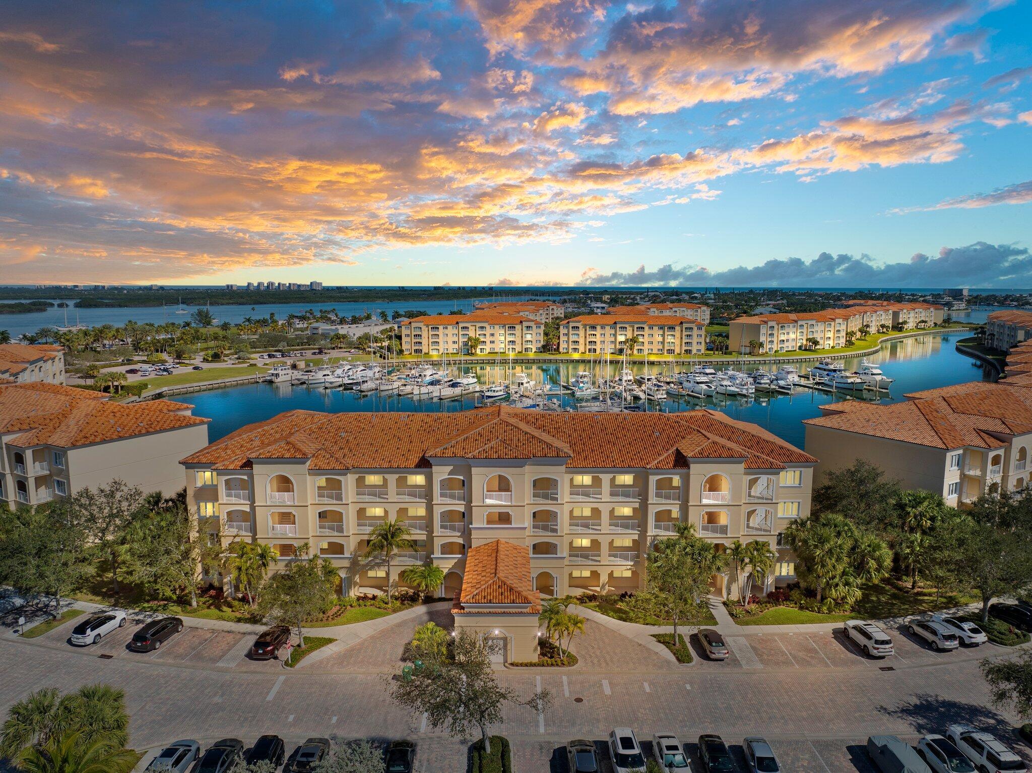 Harbour Isle At Hutchinso