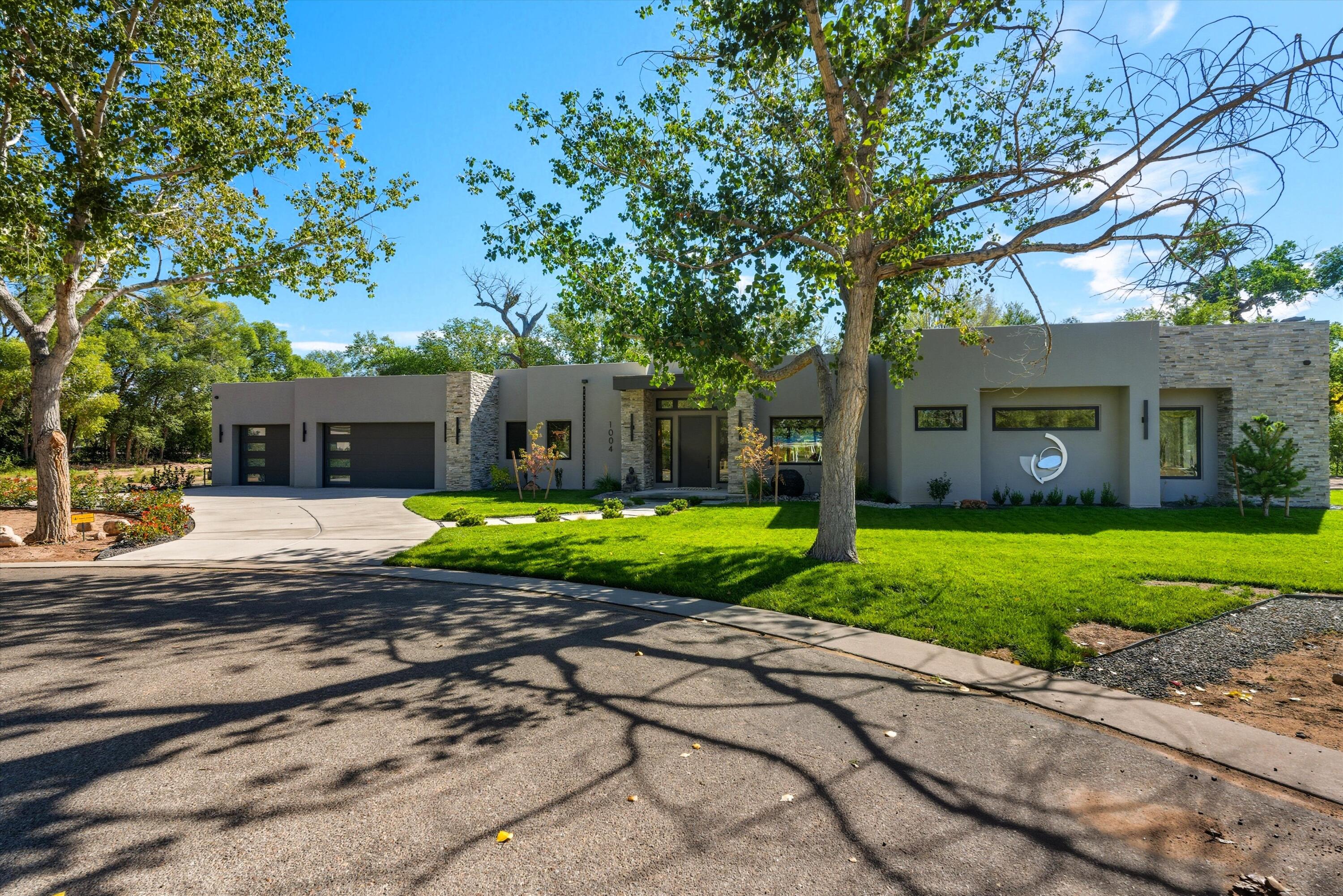 Homes for sale in Los Ranchos, NM | 1004 Cottonwood Pl Nw, Los Ranchos, NM 87107 | MLS# 1092192