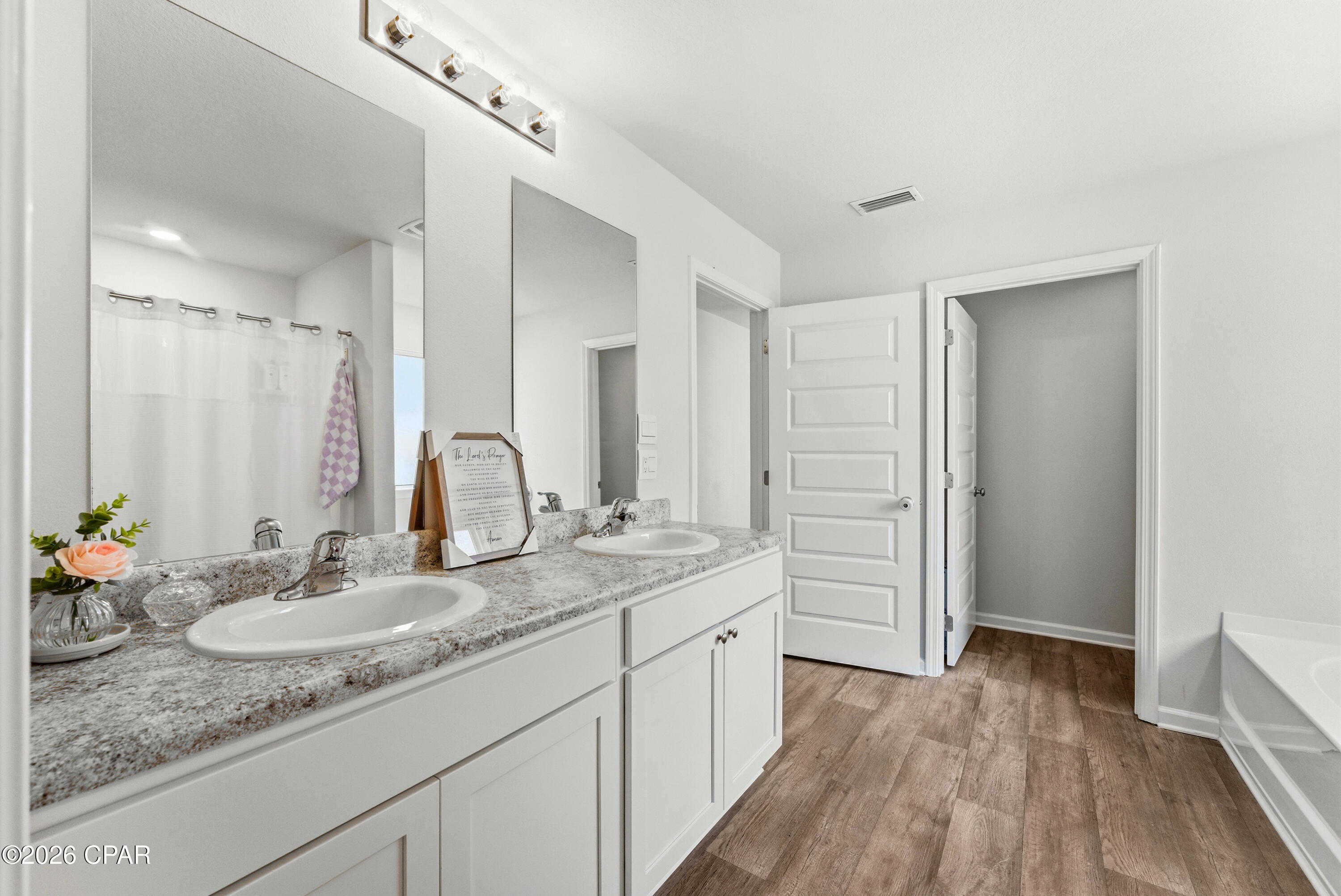 Listing photo id 17 for 5535 Mars Hill Lane