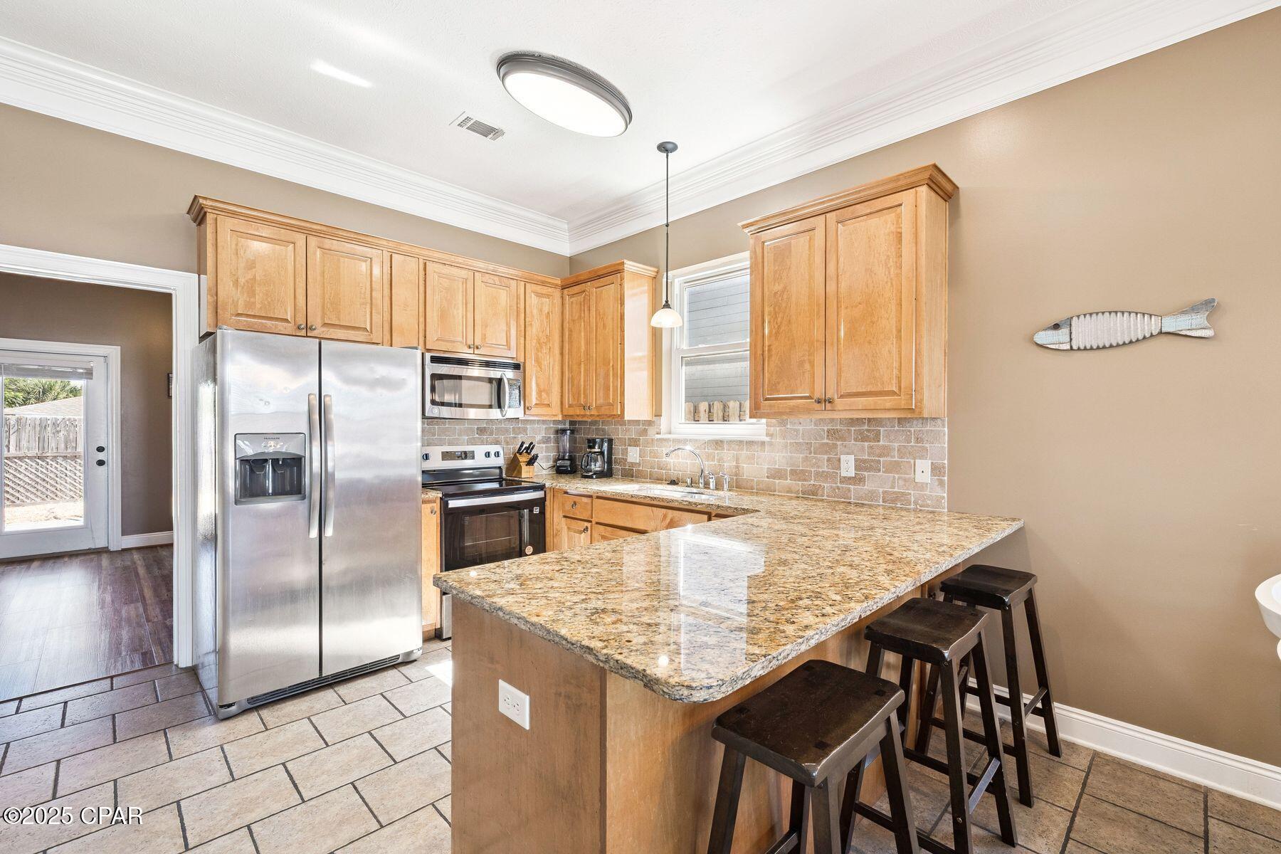 Image 10 For 6730 Beach Drive