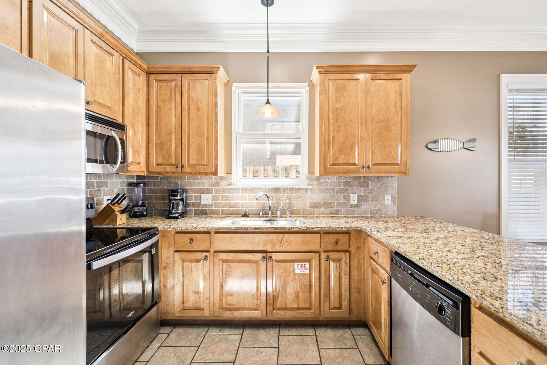 Image 11 For 6730 Beach Drive