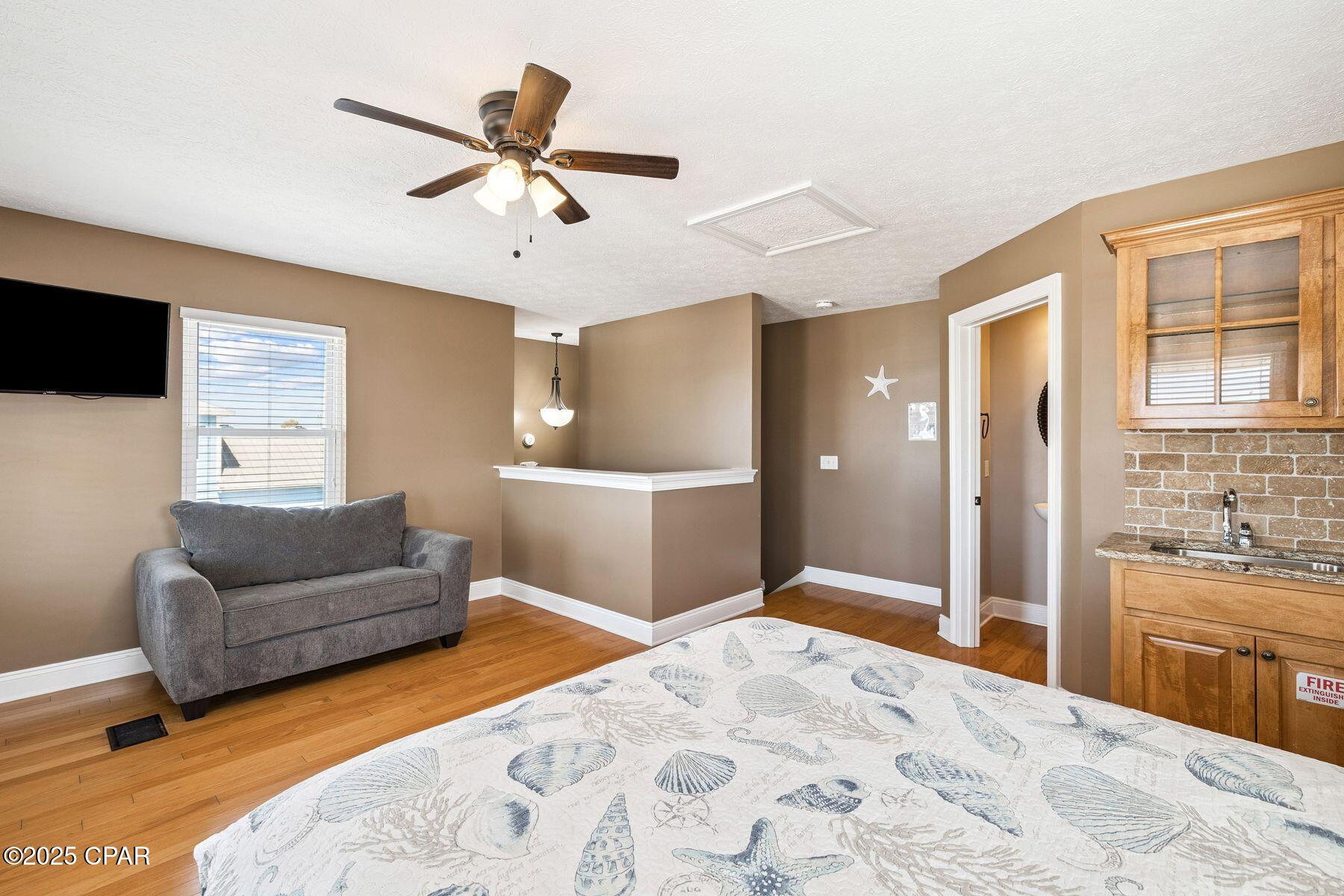 Image 40 For 6730 Beach Drive