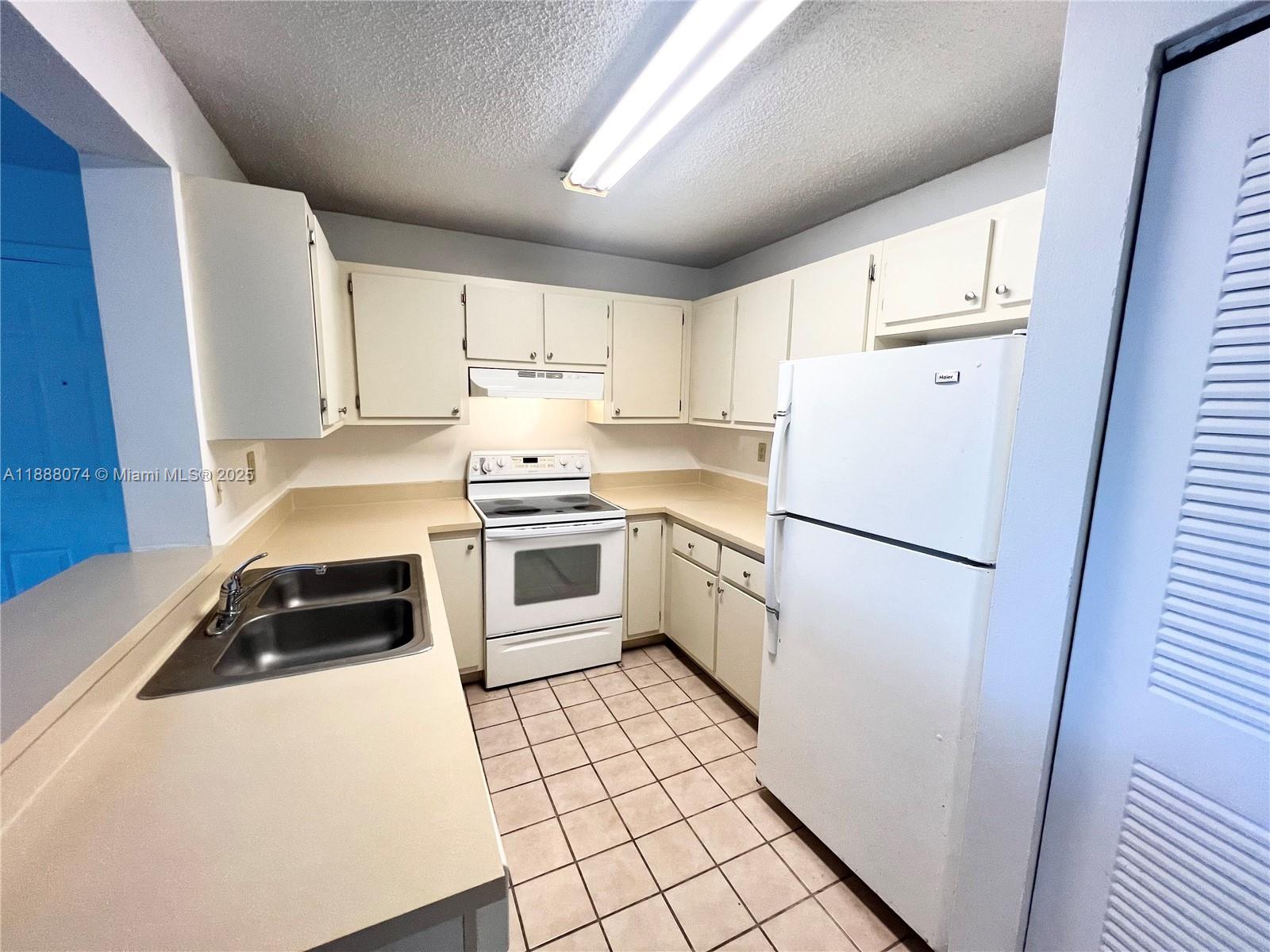 Palms Of Pembroke Condo