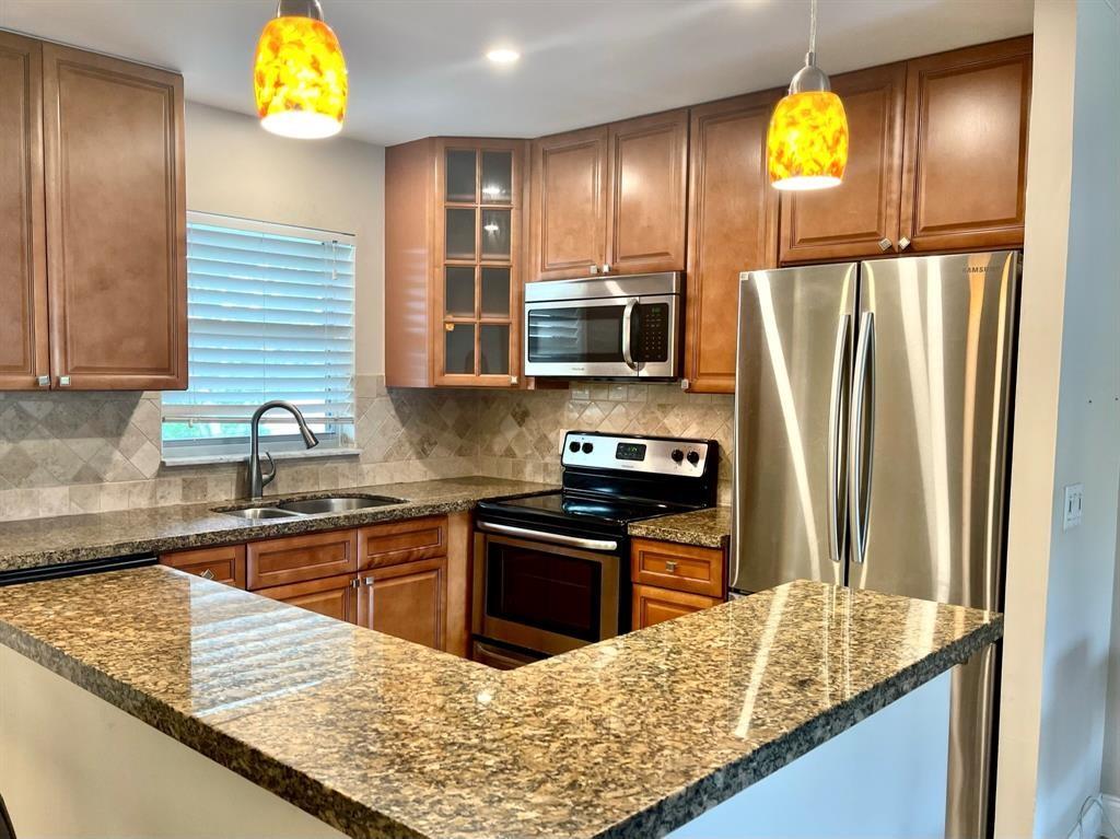 Homes for sale in Oakland Park, FL | 809 W Oakland Park Blvd #J12, Oakland Park, FL 33311 | MLS# F10529120