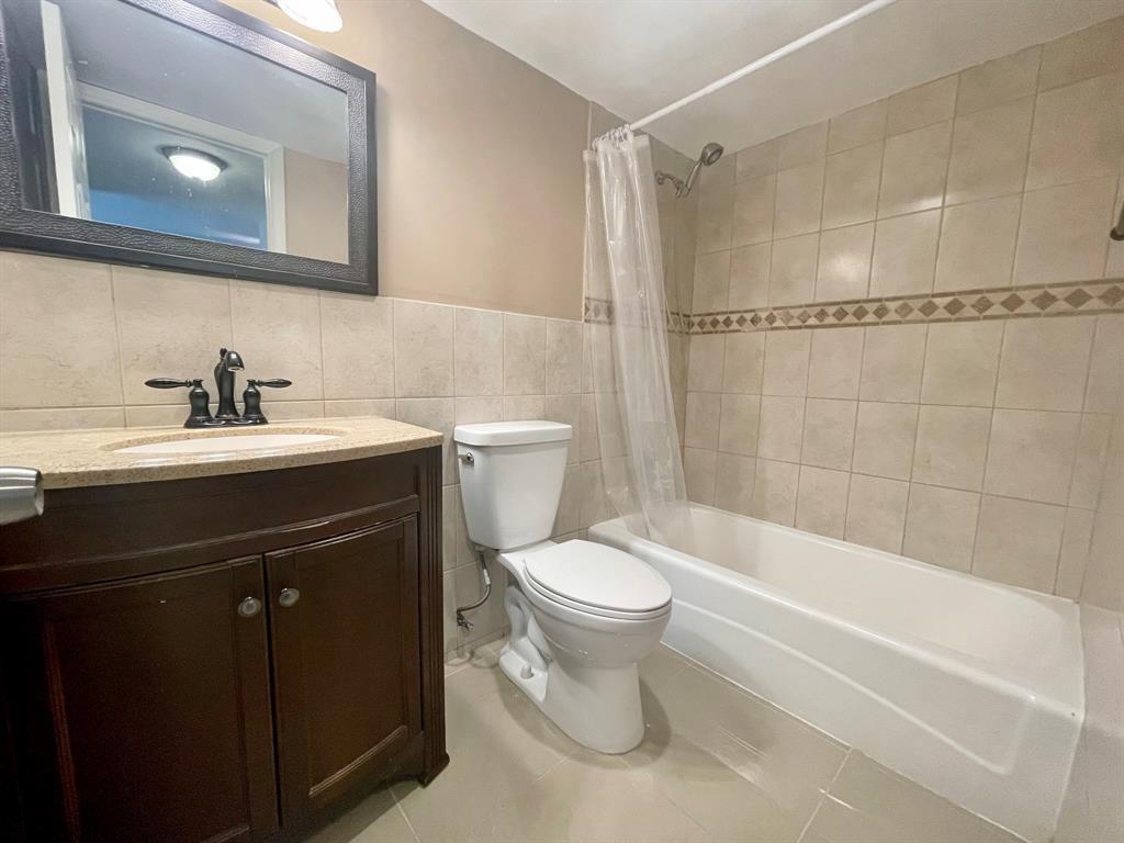 Homes for sale in Oakland Park, FL | 809 W Oakland Park Blvd #J12, Oakland Park, FL 33311 | MLS# F10529120